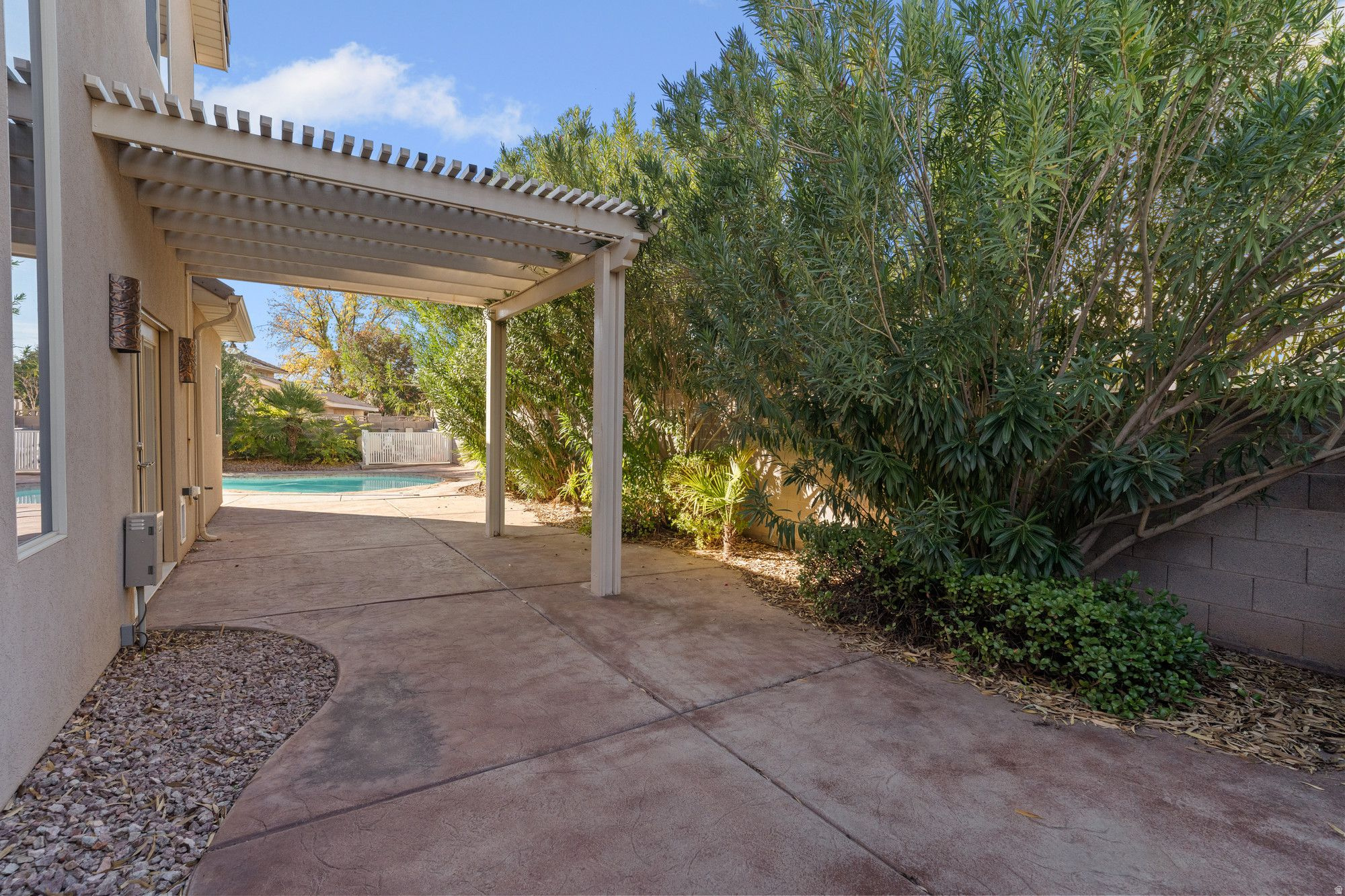 Santa Clara, Utah, 84765, United States, 4 Bedrooms Bedrooms, ,3 BathroomsBathrooms,Residential,For Sale,1992069