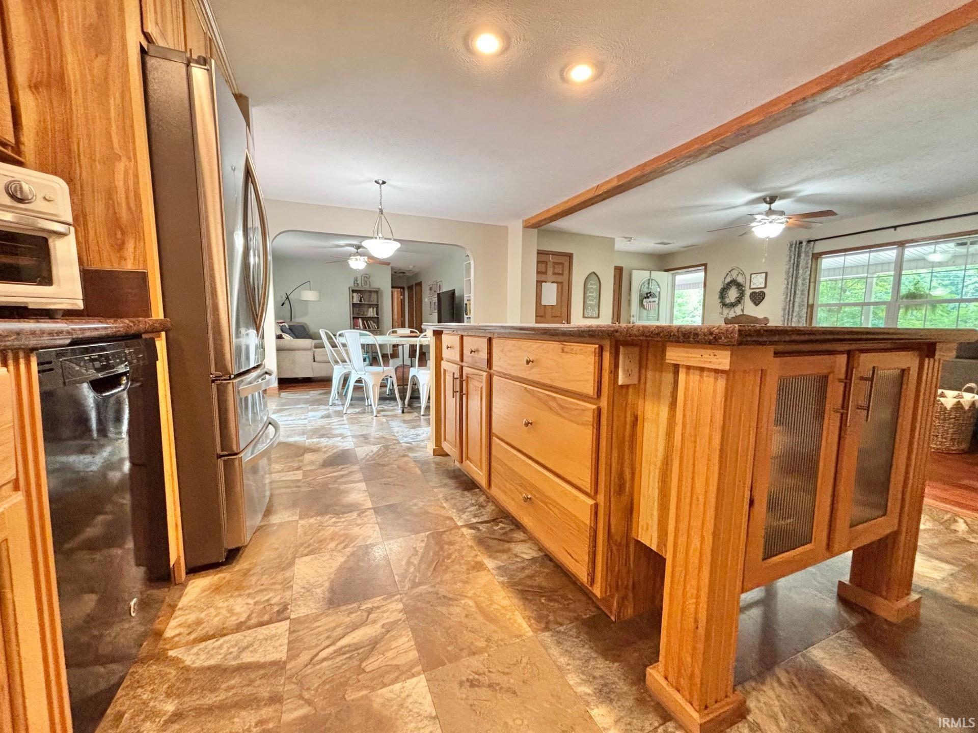 Bloomington, Indiana, 47403, United States, 3 Bedrooms Bedrooms, ,2 BathroomsBathrooms,Residential,For Sale,1904289