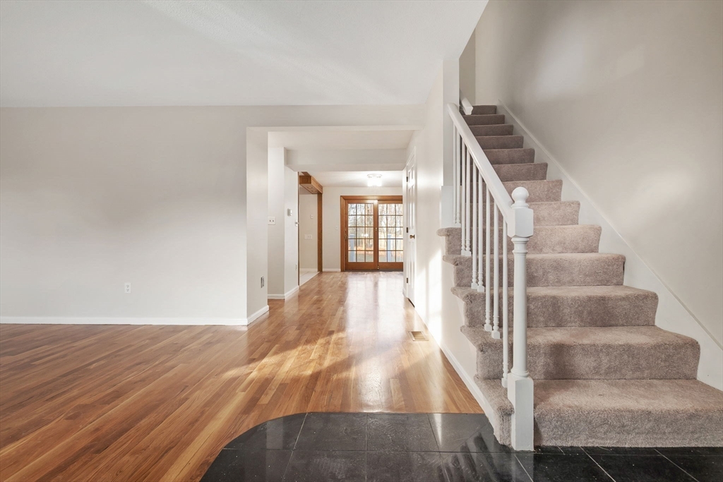 Danvers, Massachusetts, 01923, United States, 2 Bedrooms Bedrooms, ,2 BathroomsBathrooms,Residential,For Sale,2007441