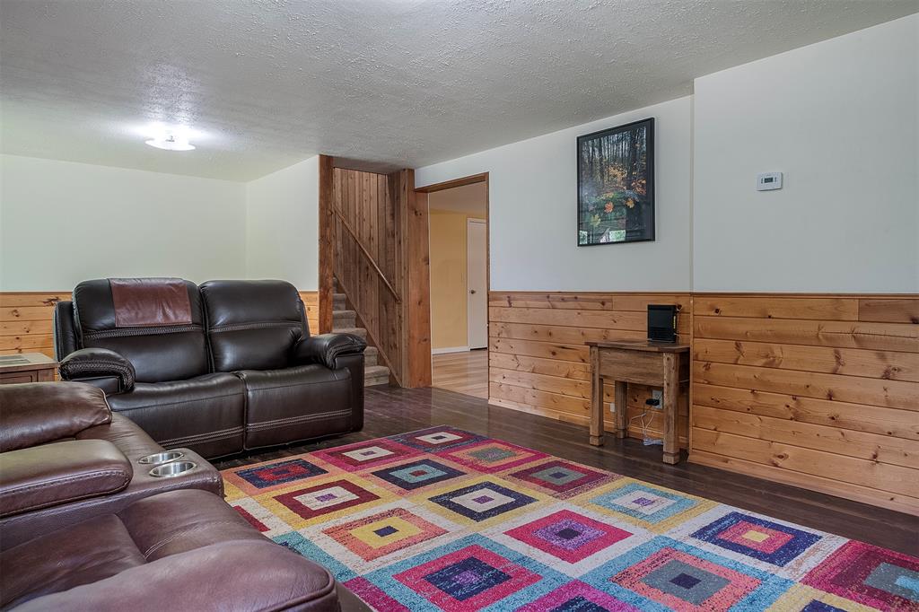 Polson, Montana, 59860, United States, 3 Bedrooms Bedrooms, ,1 BathroomBathrooms,Residential,For Sale,1982519