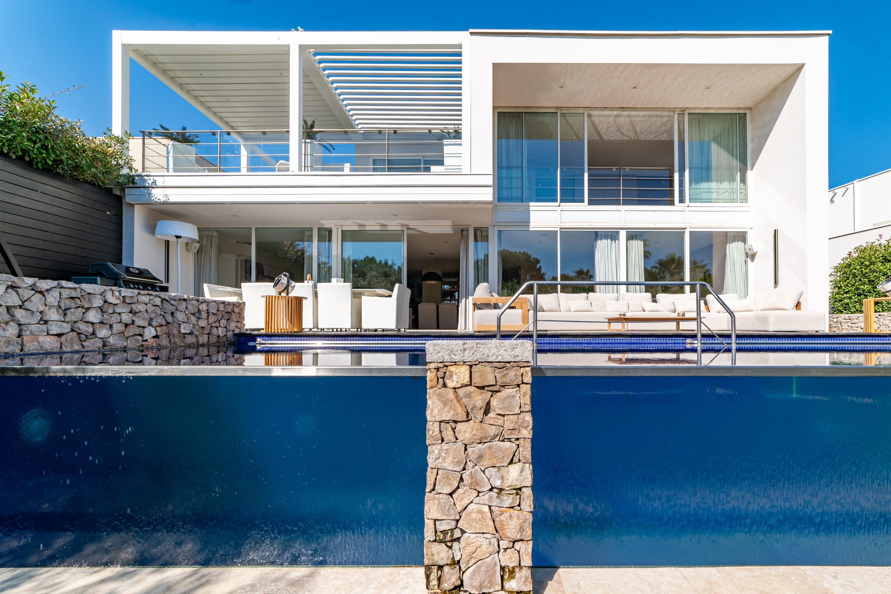  Elegance and transparency are the watchwords of this resolutely contemporary vi… - 物件實景