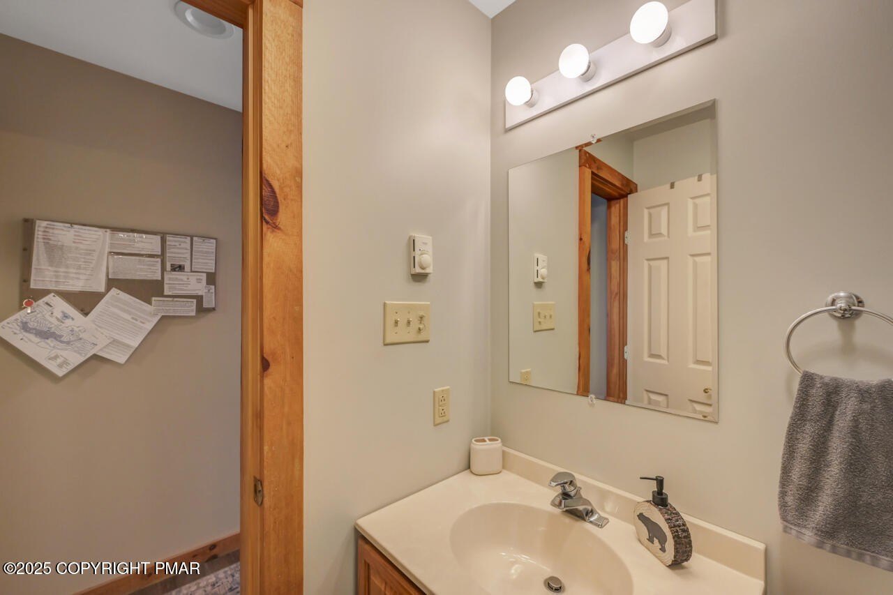 Pocono Pines, Pennsylvania, 18350, United States, 3 Bedrooms Bedrooms, ,2 BathroomsBathrooms,Residential,For Sale,1976304