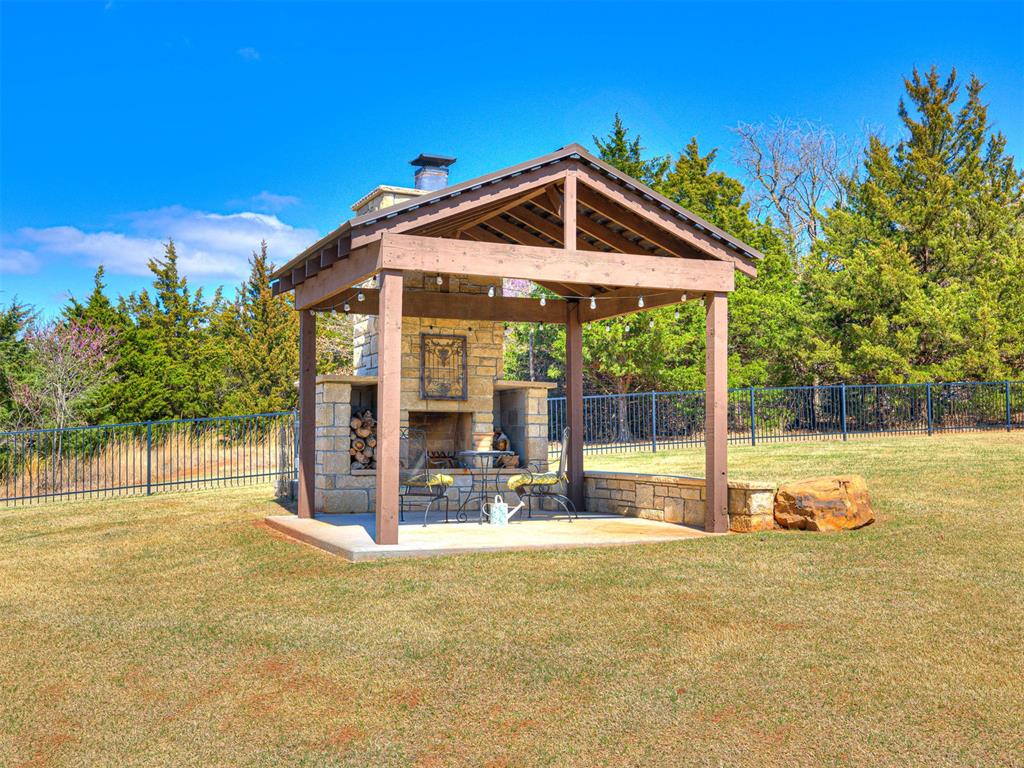 Arcadia, Oklahoma, 73007, United States, 4 Bedrooms Bedrooms, ,5 BathroomsBathrooms,Residential,For Sale,2034097