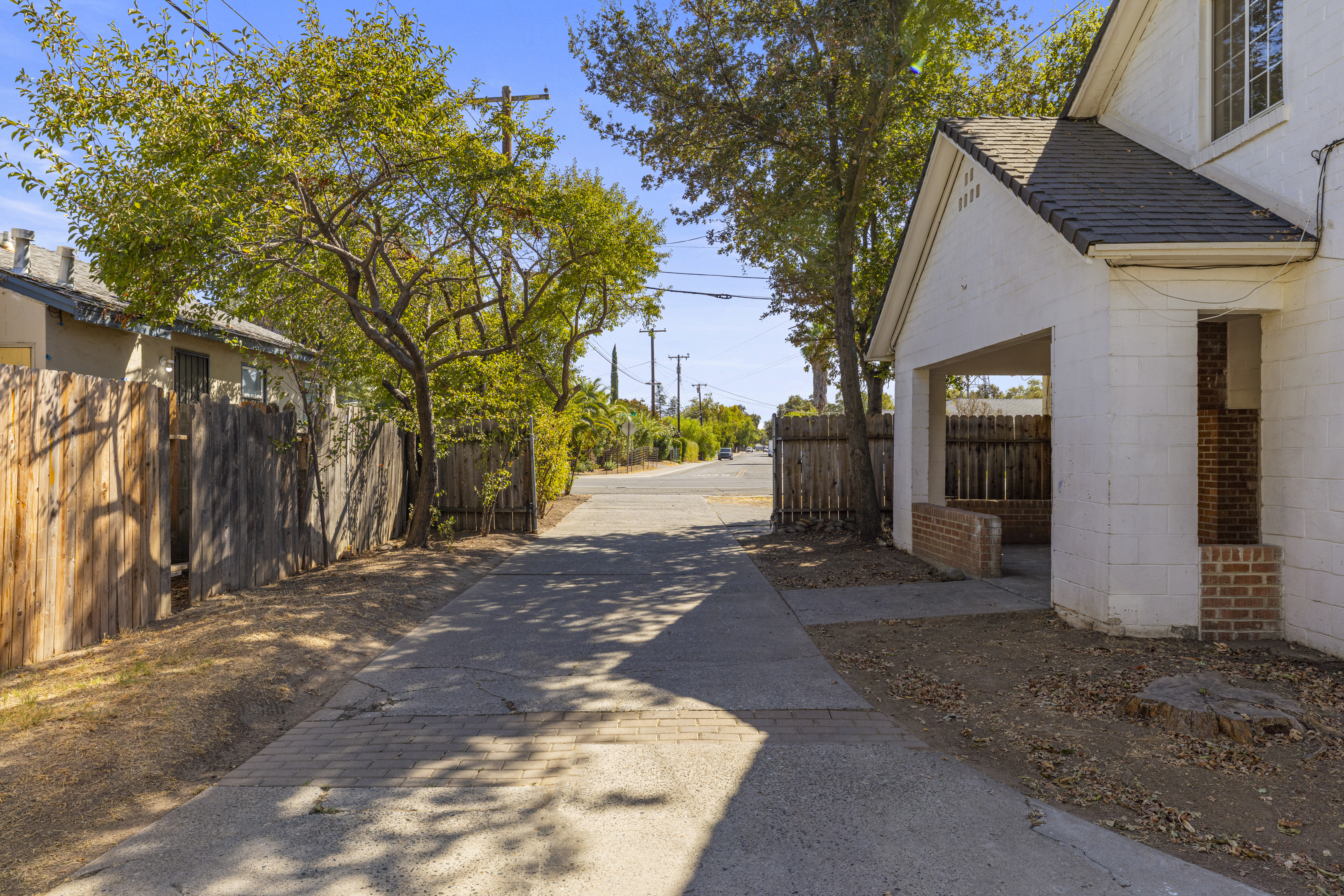  1241 Arcade Boulevard, Sacramento, CA 95815 - 物件實景