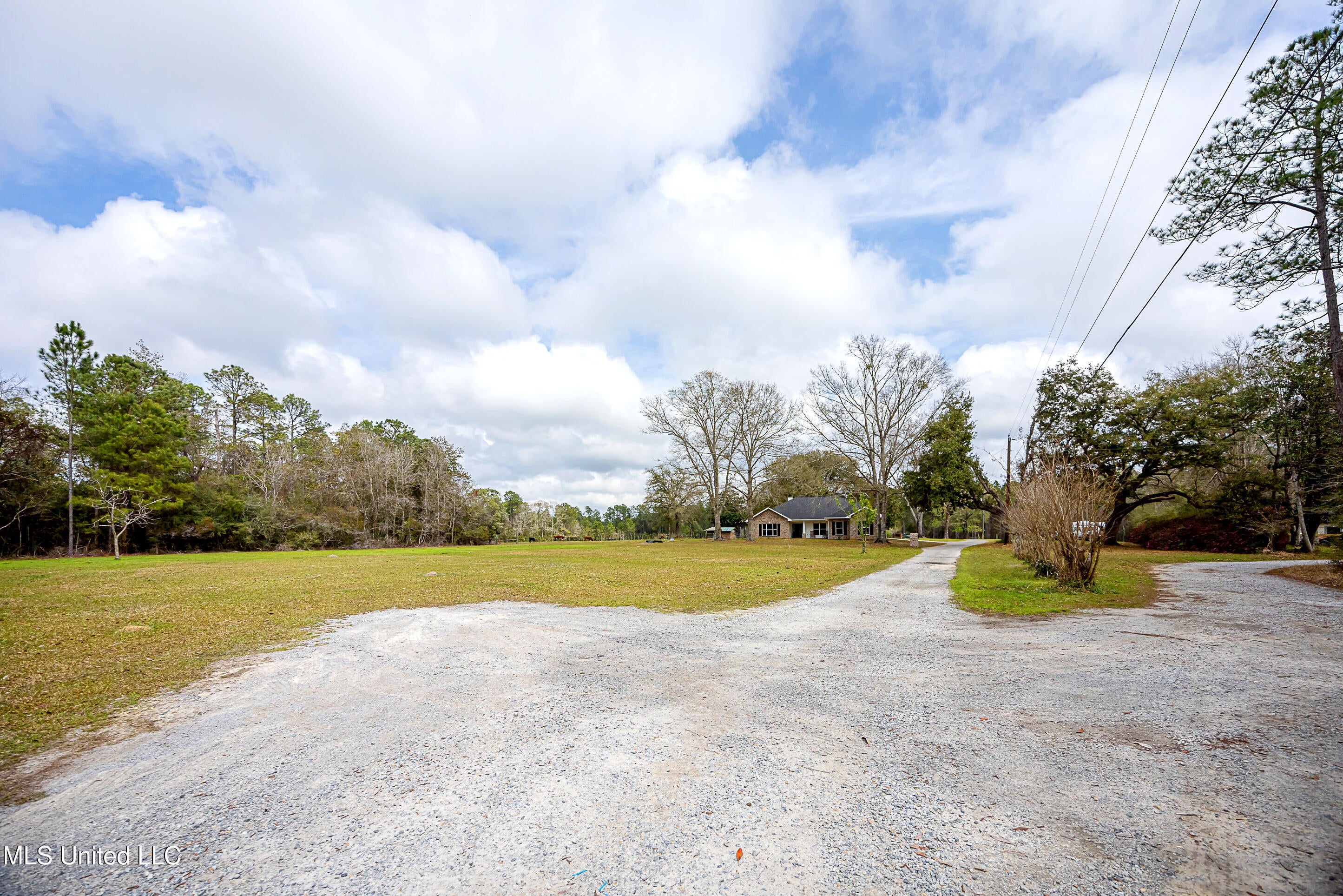 Vancleave, Mississippi, 39565, United States, 4 Bedrooms Bedrooms, ,2 BathroomsBathrooms,Residential,For Sale,1927401