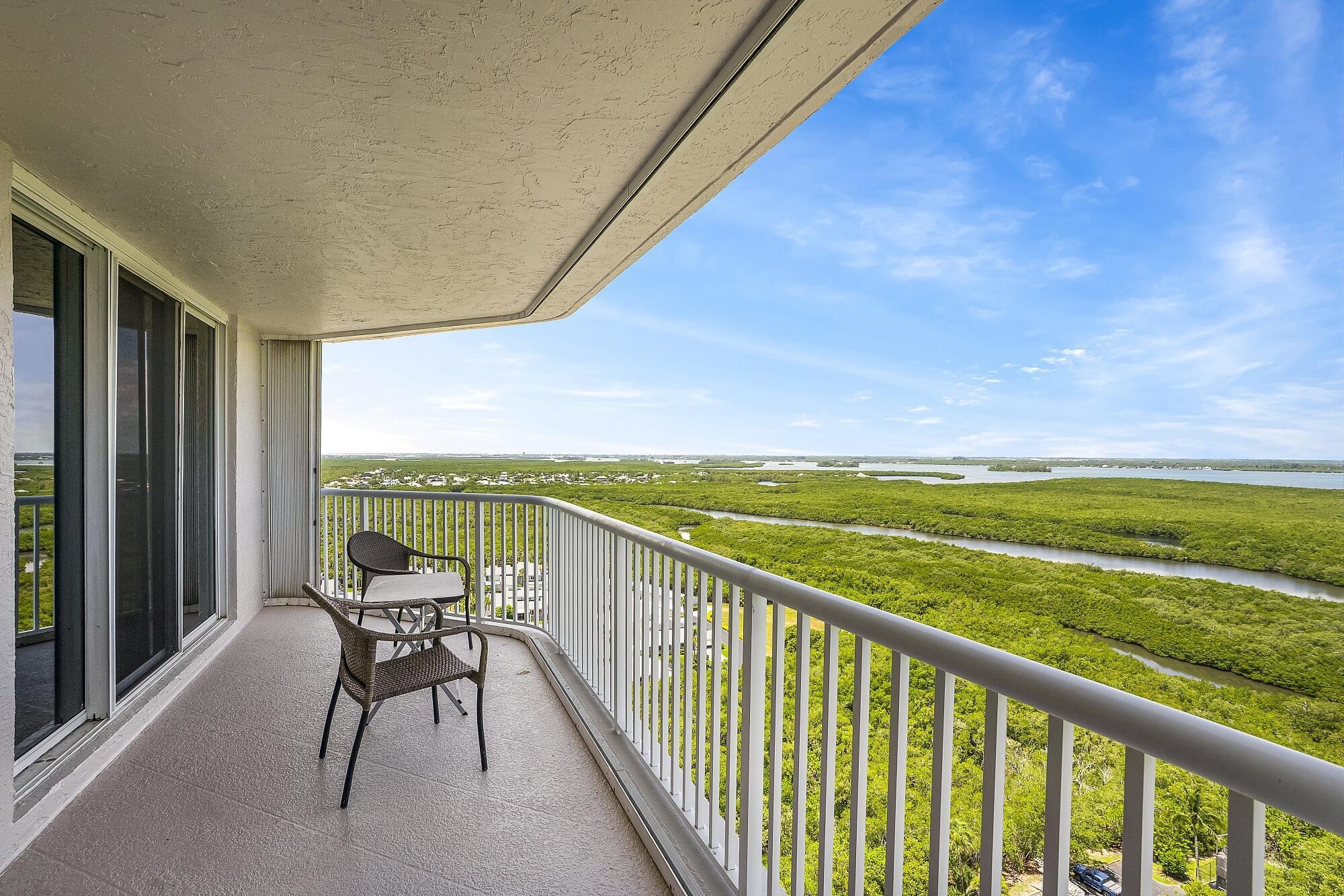 Hutchinson Island, Florida, 34949, United States, 3 Bedrooms Bedrooms, ,2 BathroomsBathrooms,Residential,For Sale,1959425