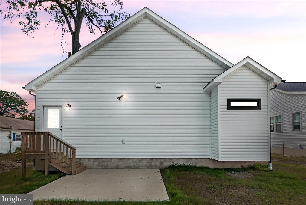 Colonial Beach, Virginia, 22443, United States, 3 Bedrooms Bedrooms, ,2 BathroomsBathrooms,Residential,For Sale,1712366