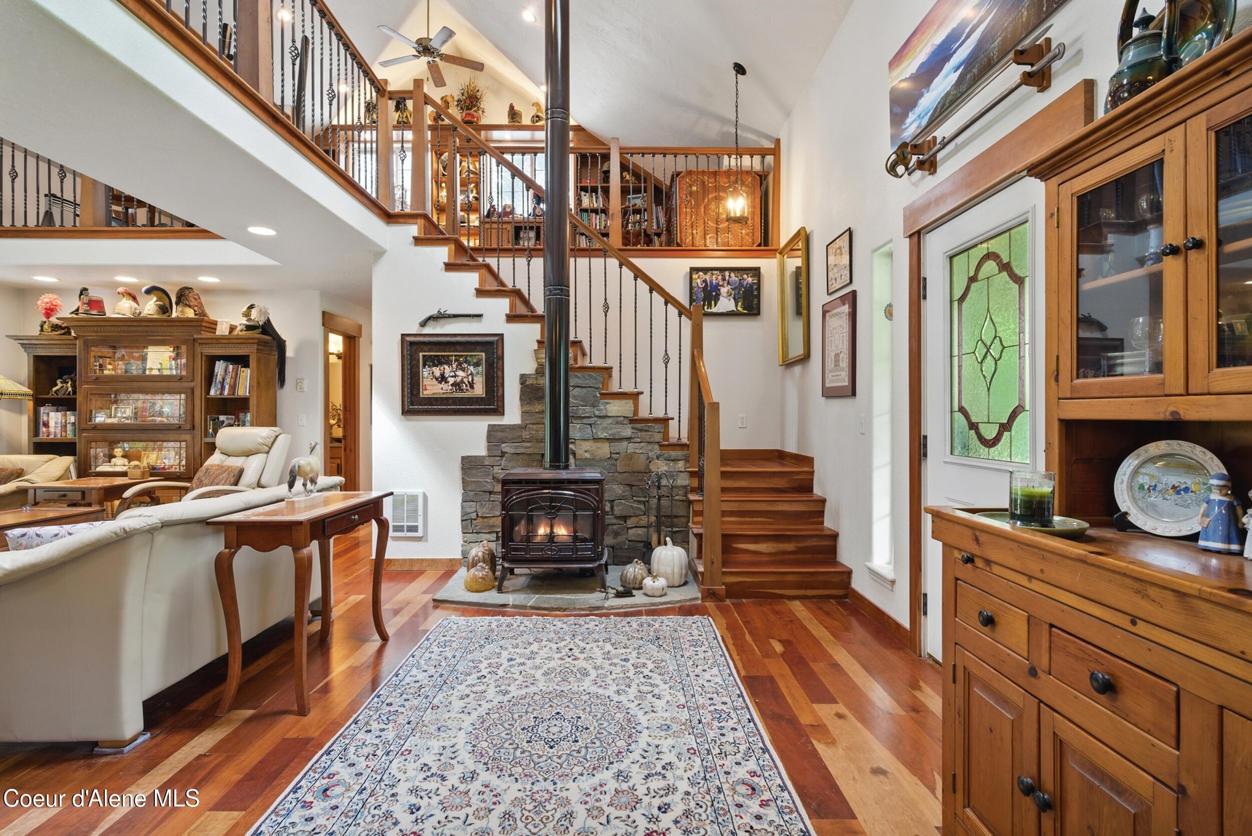 Athol, Idaho, 83801, United States, 6 Bedrooms Bedrooms, ,6 BathroomsBathrooms,Residential,For Sale,1975290