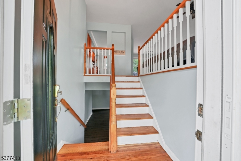 Raritan Twp., New Jersey, 08822, United States, 4 Bedrooms Bedrooms, ,3 BathroomsBathrooms,Residential,For Sale,1911305