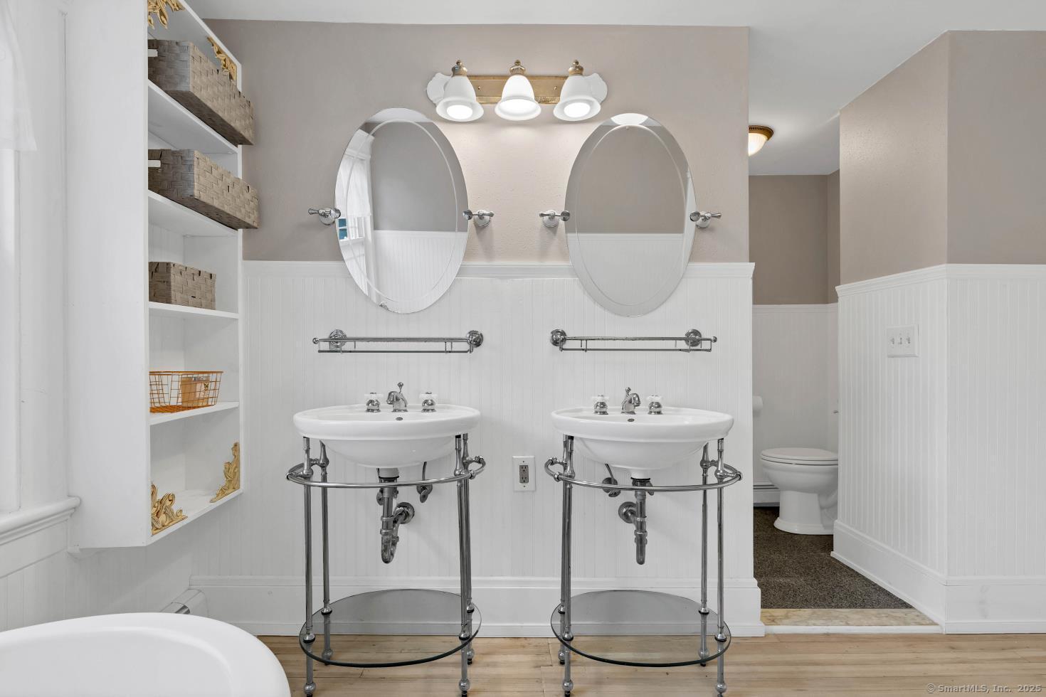 Old Saybrook, Connecticut, 06475, United States, 5 Bedrooms Bedrooms, ,3 BathroomsBathrooms,Residential,For Sale,1806241