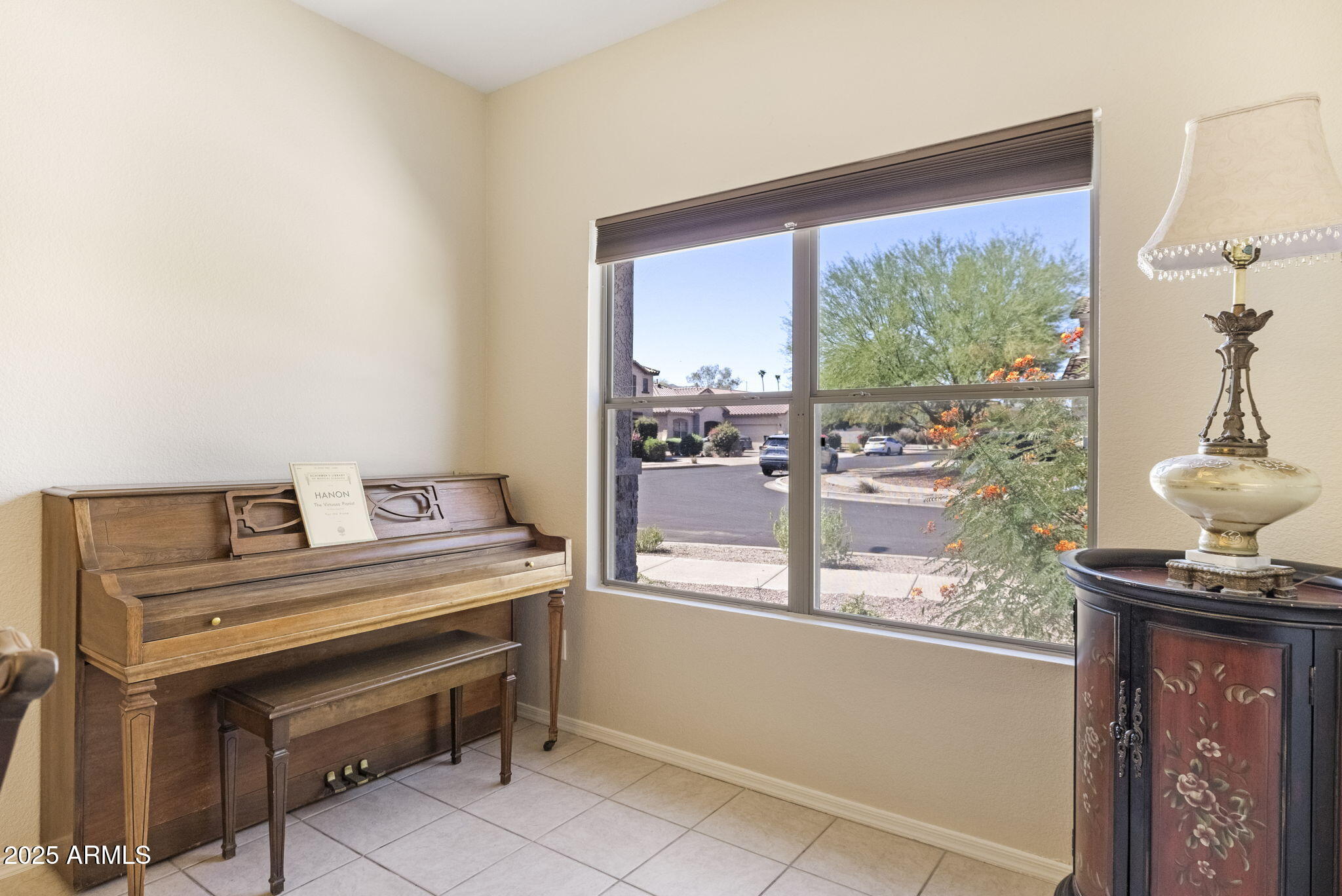 Phoenix, Arizona, 85042, United States, 5 Bedrooms Bedrooms, ,Residential,For Sale,1957752