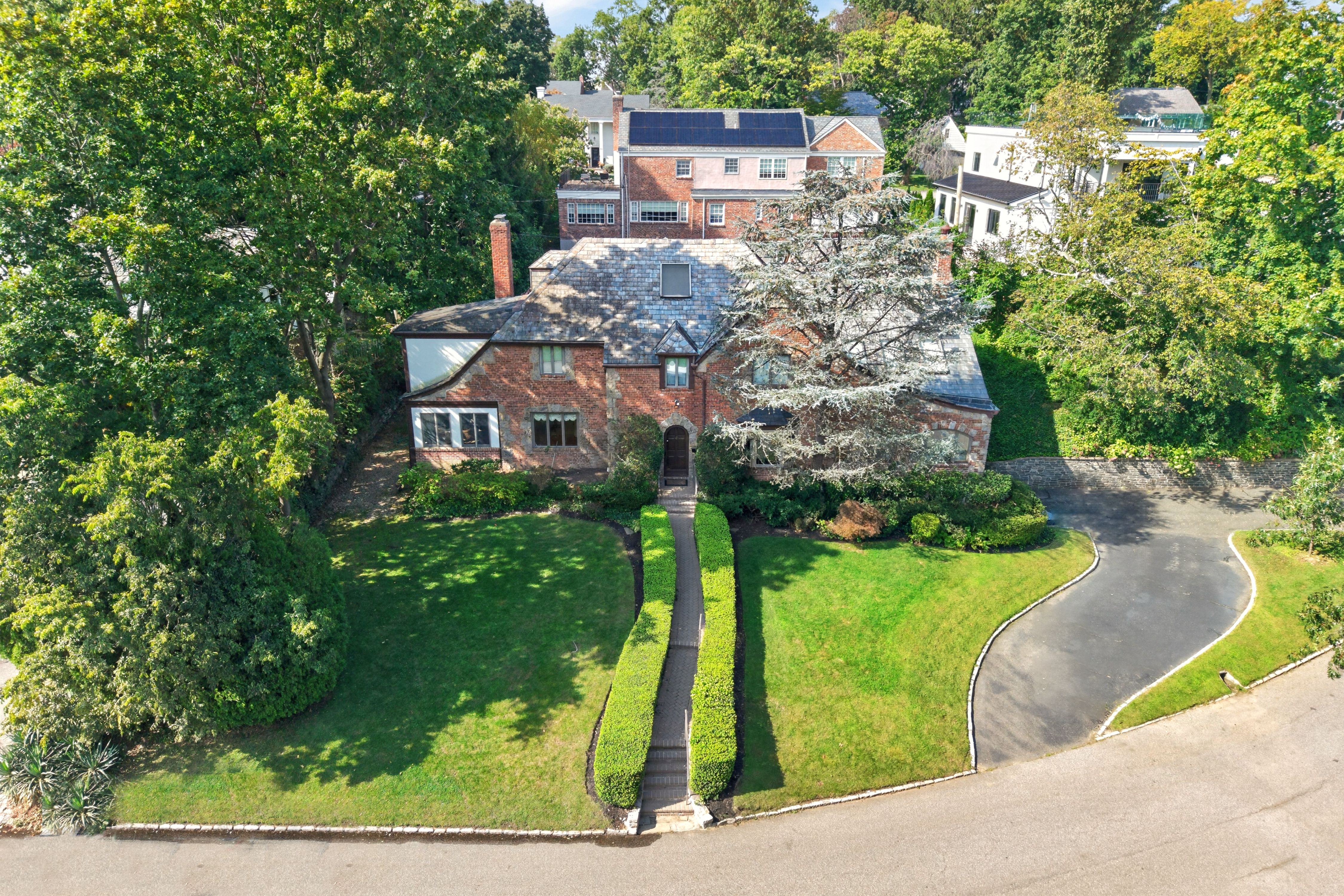  4 Parkwood Drive, Great Neck, NY 11023 - 物件實景
