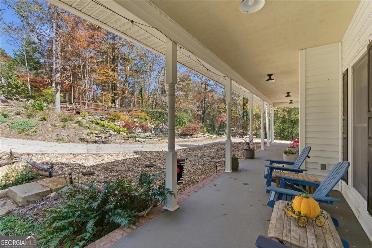 Douglasville, Georgia, 30135, United States, 5 Bedrooms Bedrooms, ,3 BathroomsBathrooms,Residential,For Sale,1988782