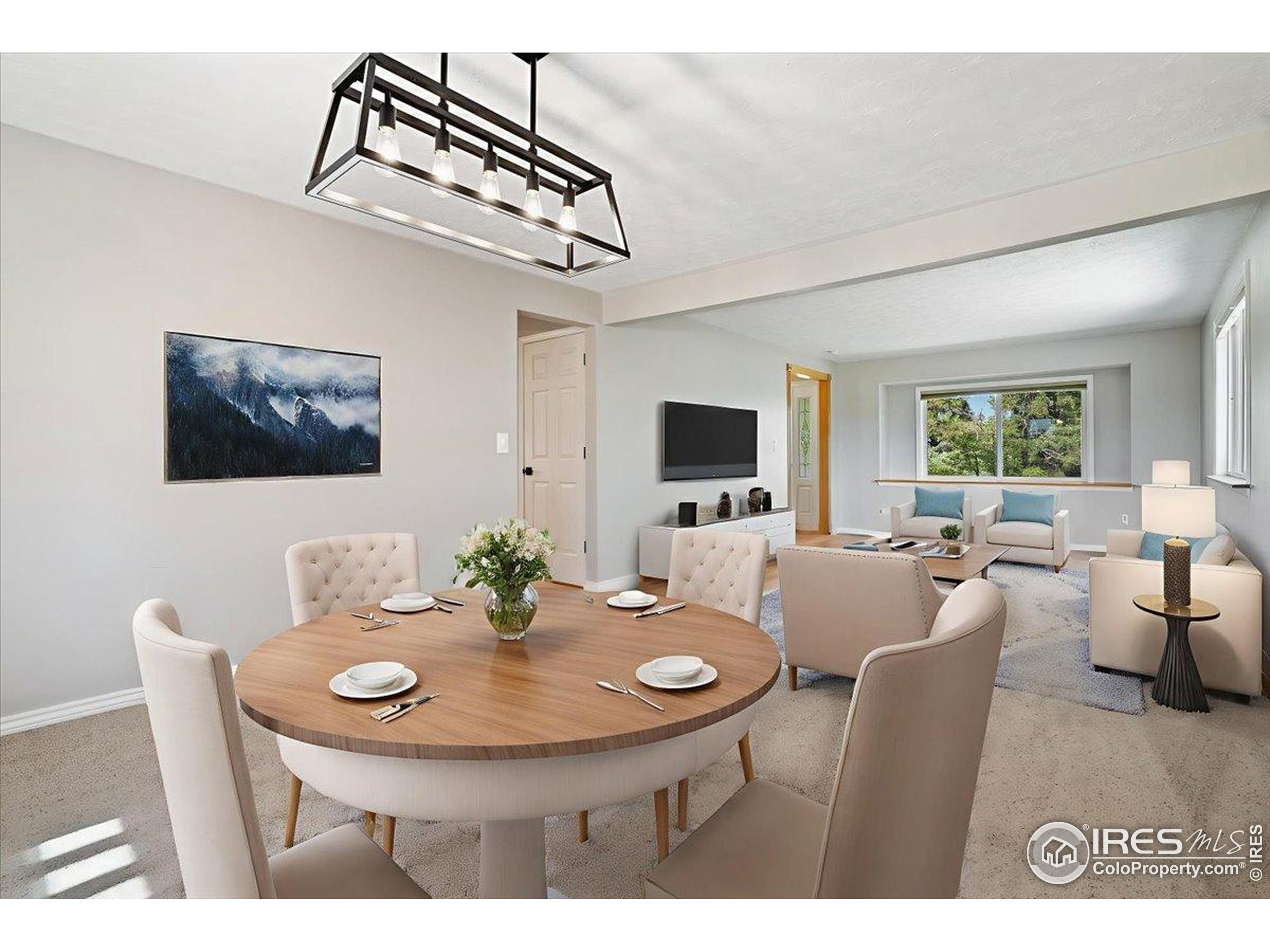 Longmont, Colorado, 80504, United States, 5 Bedrooms Bedrooms, ,1 BathroomBathrooms,Residential,For Sale,1933238