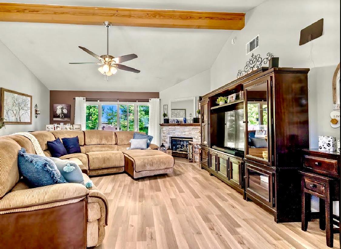 Madera, California, 93638, United States, 3 Bedrooms Bedrooms, ,2 BathroomsBathrooms,Residential,For Sale,1937478