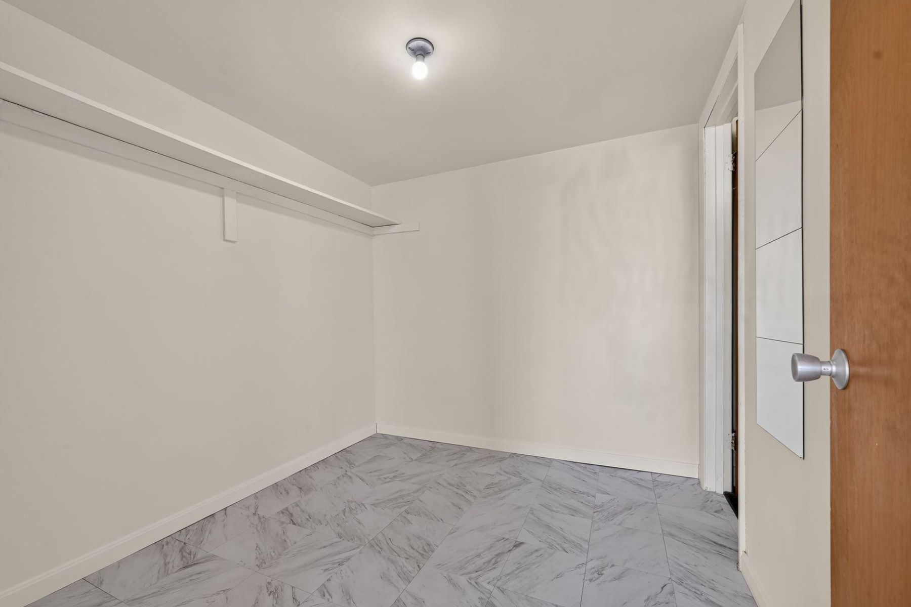  7505 Democracy Boulevard, Bethesda, MD, 20817 - 物件實景