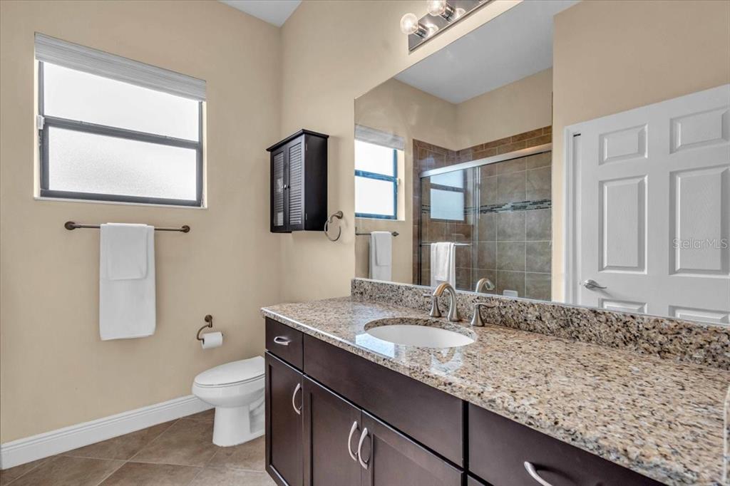 Bradenton, Florida, 34212, United States, 3 Bedrooms Bedrooms, ,3 BathroomsBathrooms,Residential,For Sale,1759767