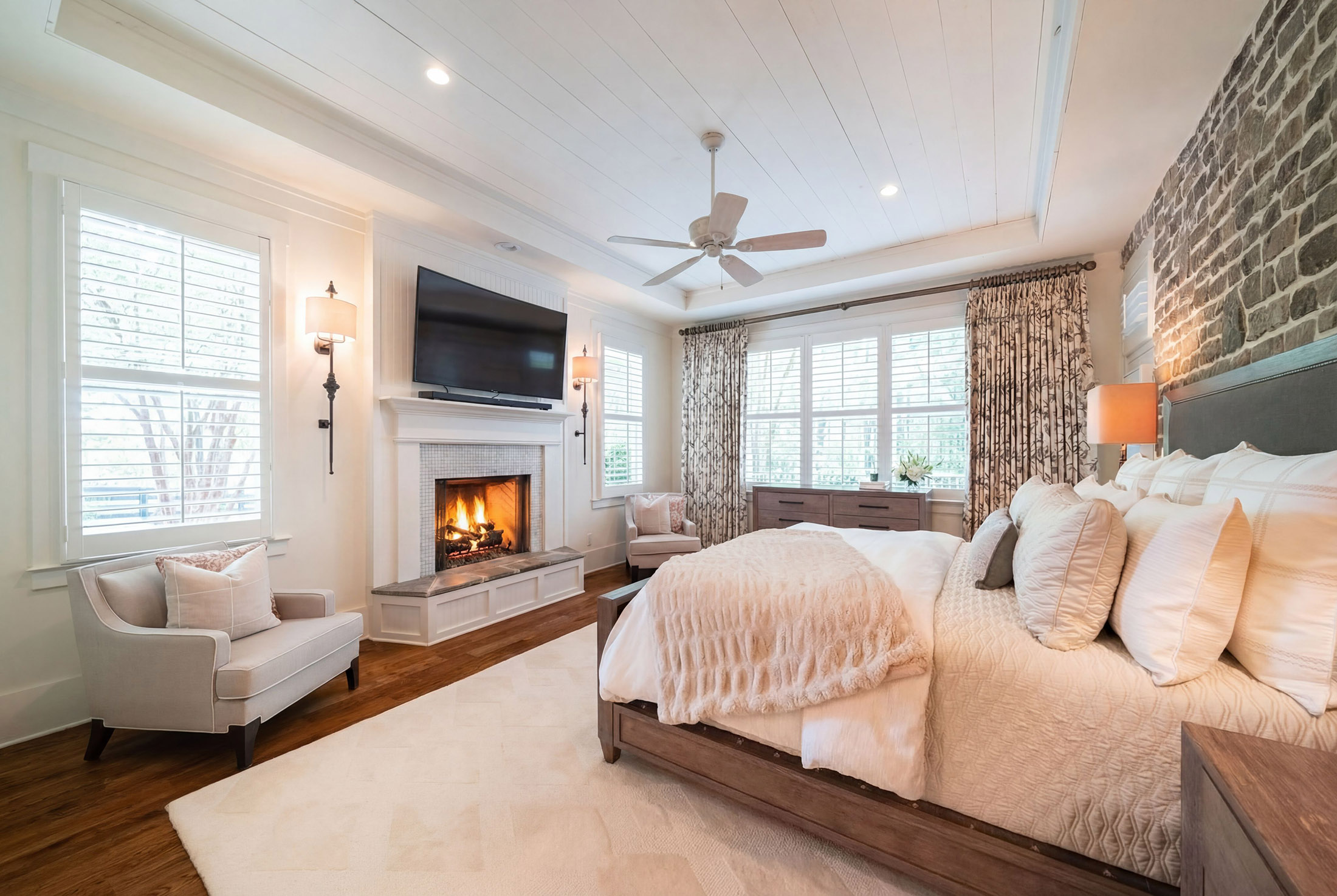  Builder’s Personal Estate on 2.36± Acres—Offering Space, Privacy & Convenience - 物件實景