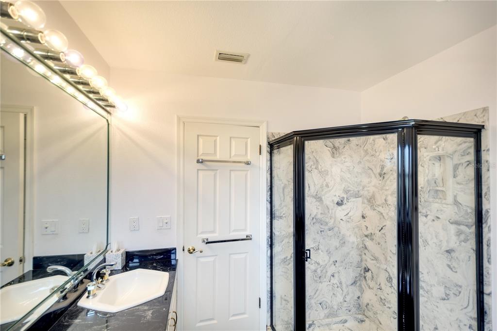 Bradenton, Florida, 34210, United States, 4 Bedrooms Bedrooms, ,2 BathroomsBathrooms,Residential,For Sale,1696879