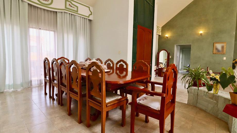 Cumbres de Morelia, Morelia, Michoacán de Ocampo, 58278, Mexico, 5 Bedrooms Bedrooms, ,4 BathroomsBathrooms,Residential,For Sale,Cumbres de Morelia,1615409