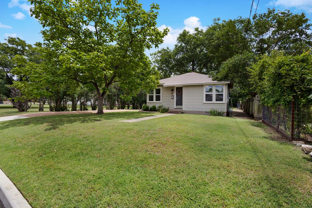 Fredericksburg, Texas, 78624, United States, 1 Bedroom Bedrooms, ,1 BathroomBathrooms,Residential,For Sale,2024250