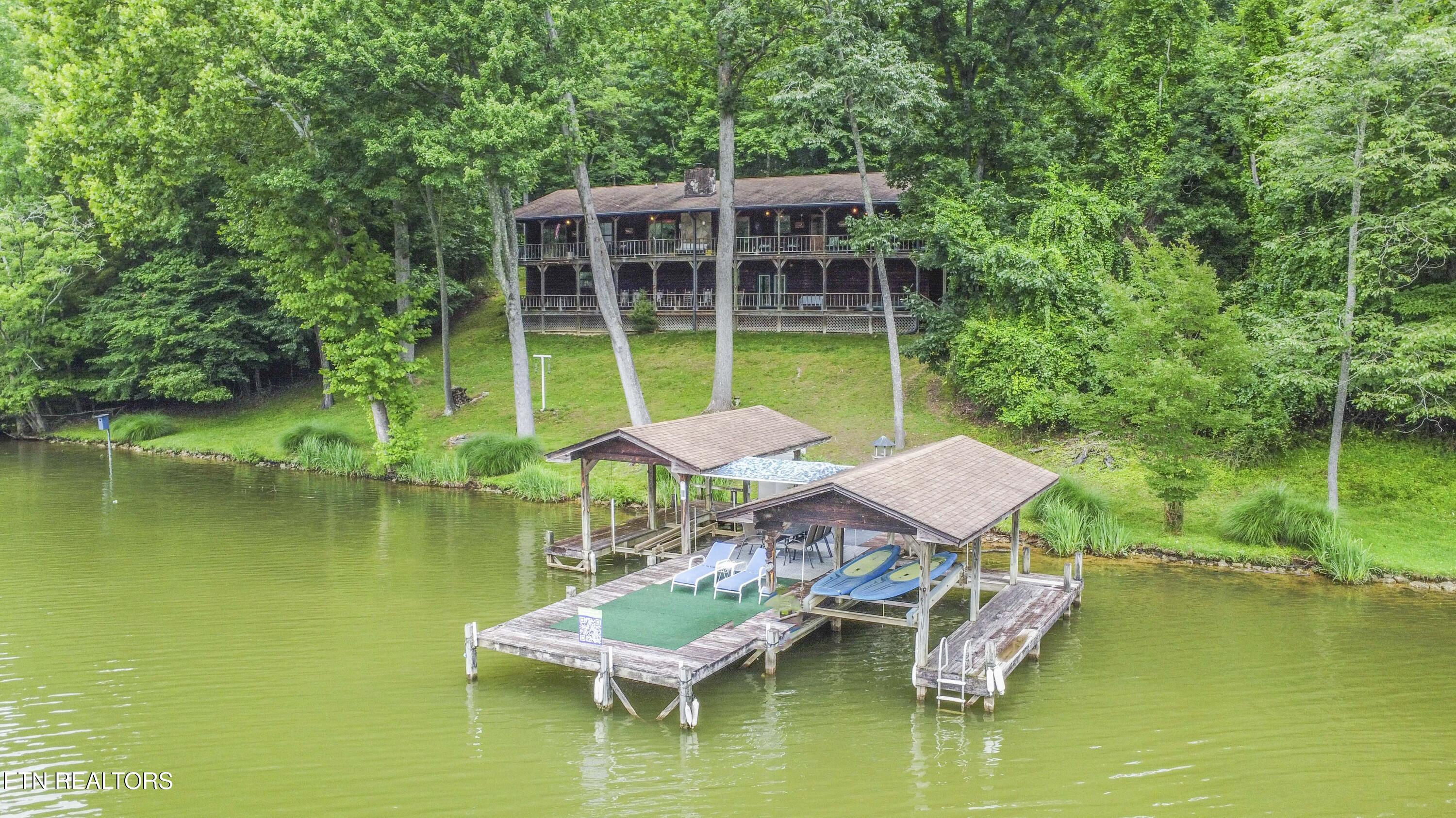 Kingston, Tennessee, 37763, United States, 3 Bedrooms Bedrooms, ,3 BathroomsBathrooms,Residential,For Sale,2013795