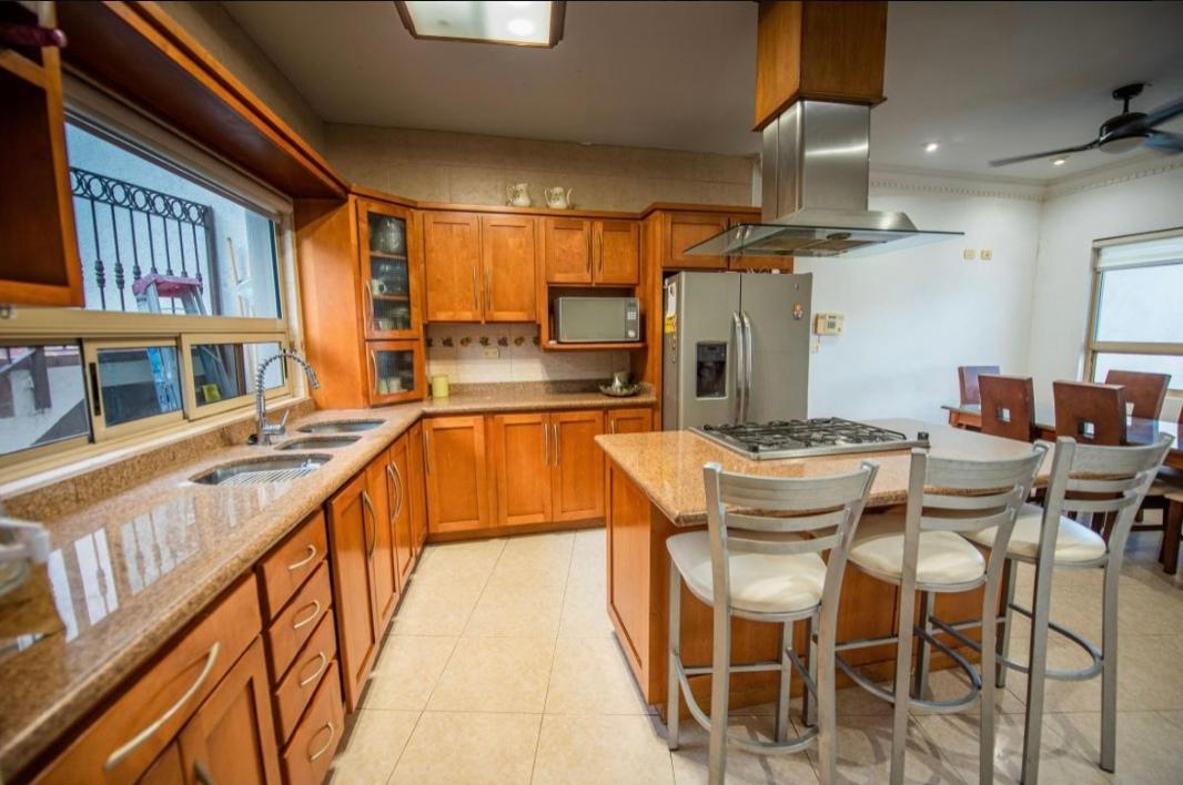 Las Lajas, Monterrey, Nuevo León, 64638, Mexico, 4 Bedrooms Bedrooms, ,5 BathroomsBathrooms,Residential,For Sale,Las Lajas,1444462