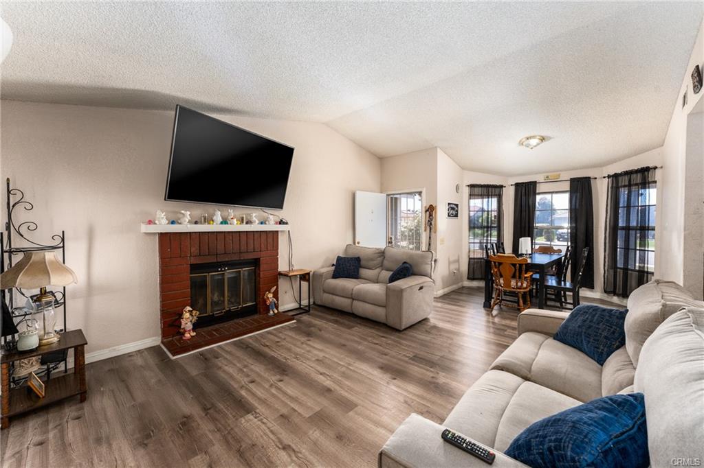 Moreno Valley, California, 92553, United States, 3 Bedrooms Bedrooms, ,2 BathroomsBathrooms,Residential,For Sale,1937126
