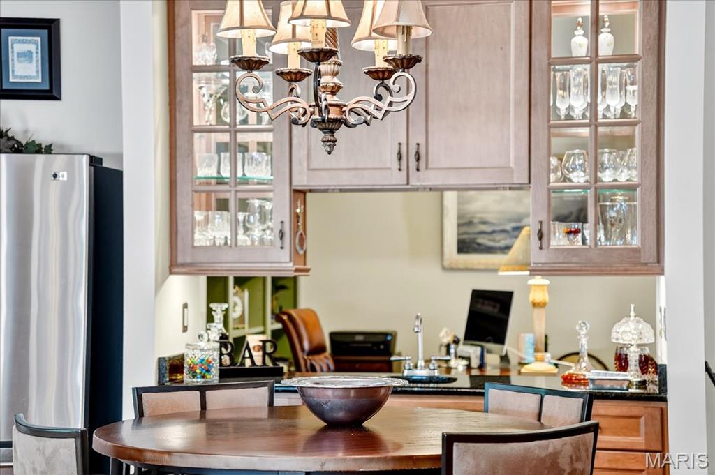 Ballwin, Missouri, 63011, United States, 2 Bedrooms Bedrooms, ,3 BathroomsBathrooms,Residential,For Sale,1947481