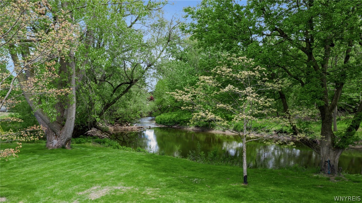 Amherst, New York, 14221, United States, 4 Bedrooms Bedrooms, ,3 BathroomsBathrooms,Residential,For Sale,2048049