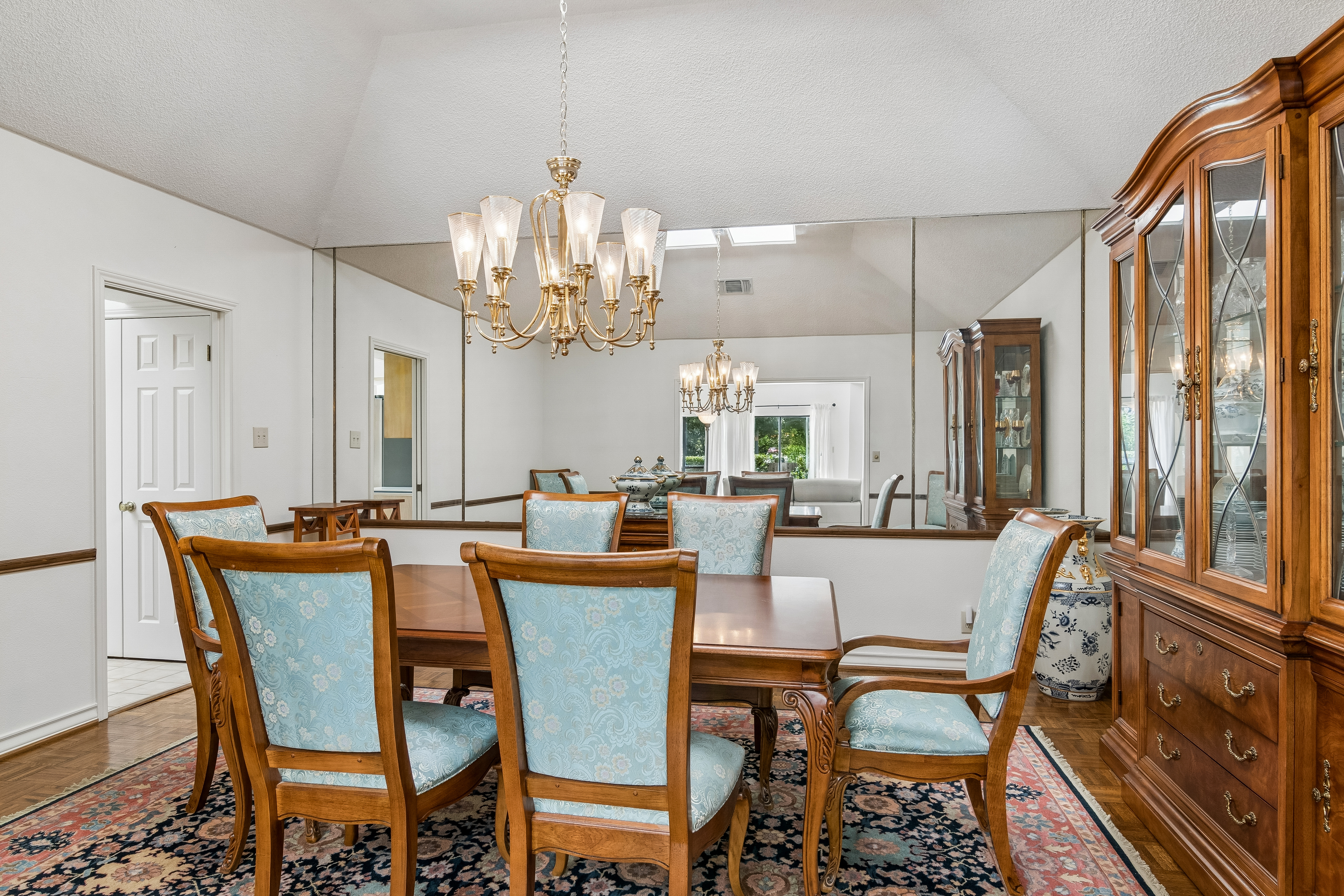  Custom Garden Home in Desirable Windcrest - 物件實景
