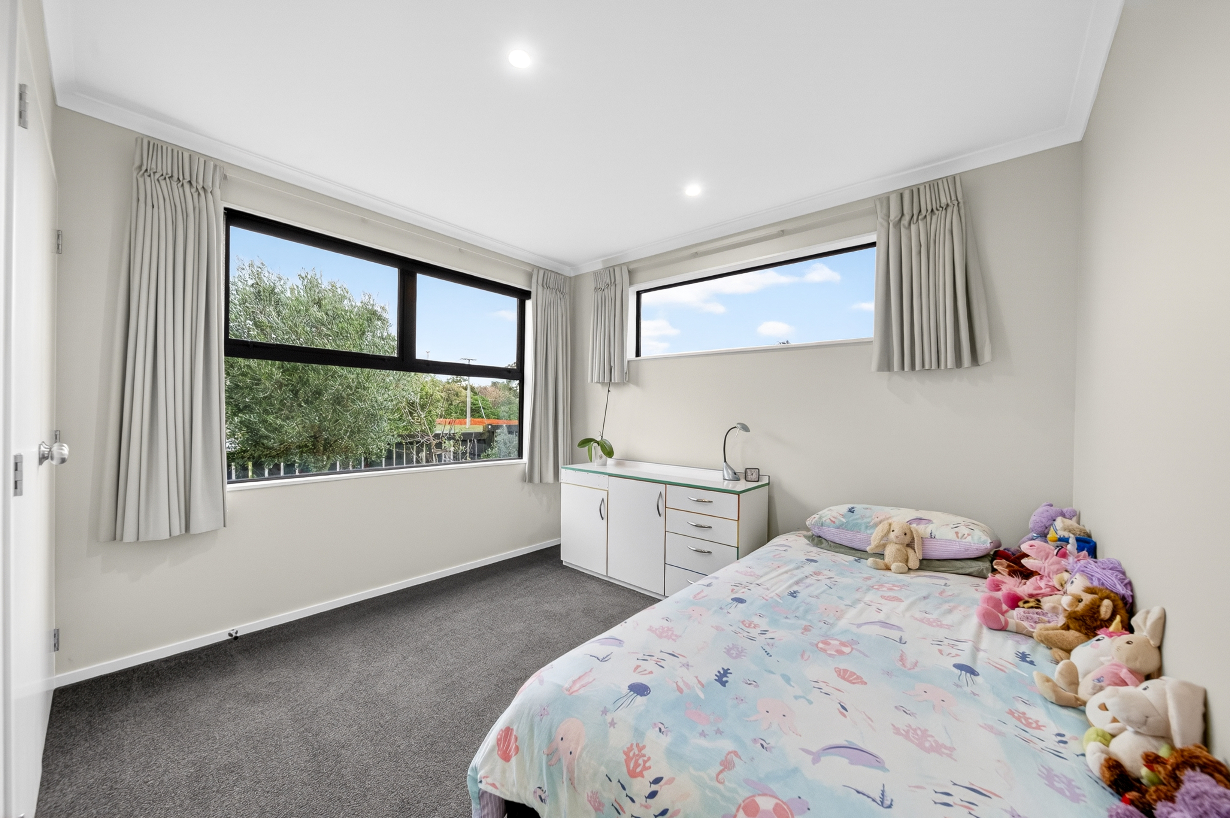  Bright, Modern Living with Private Appeal - 物件實景