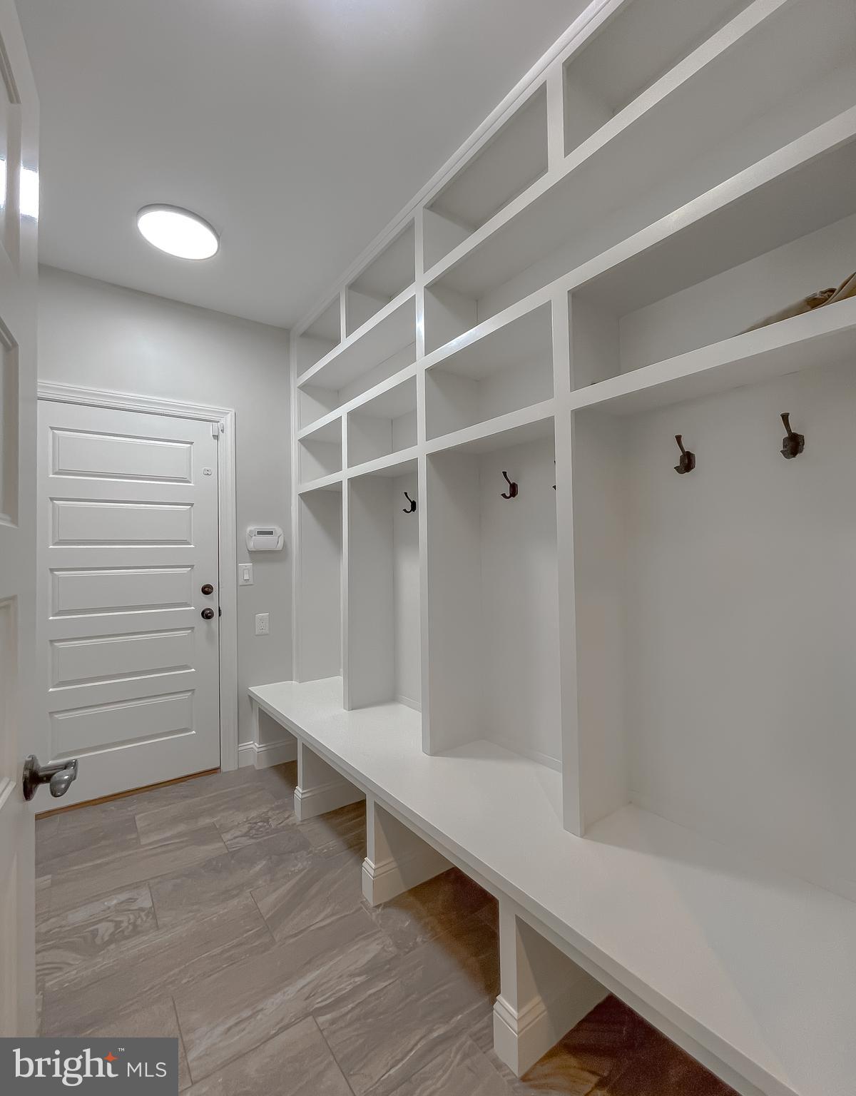 Hollywood, Maryland, 20636, United States, 5 Bedrooms Bedrooms, ,5 BathroomsBathrooms,Residential,For Sale,1914184