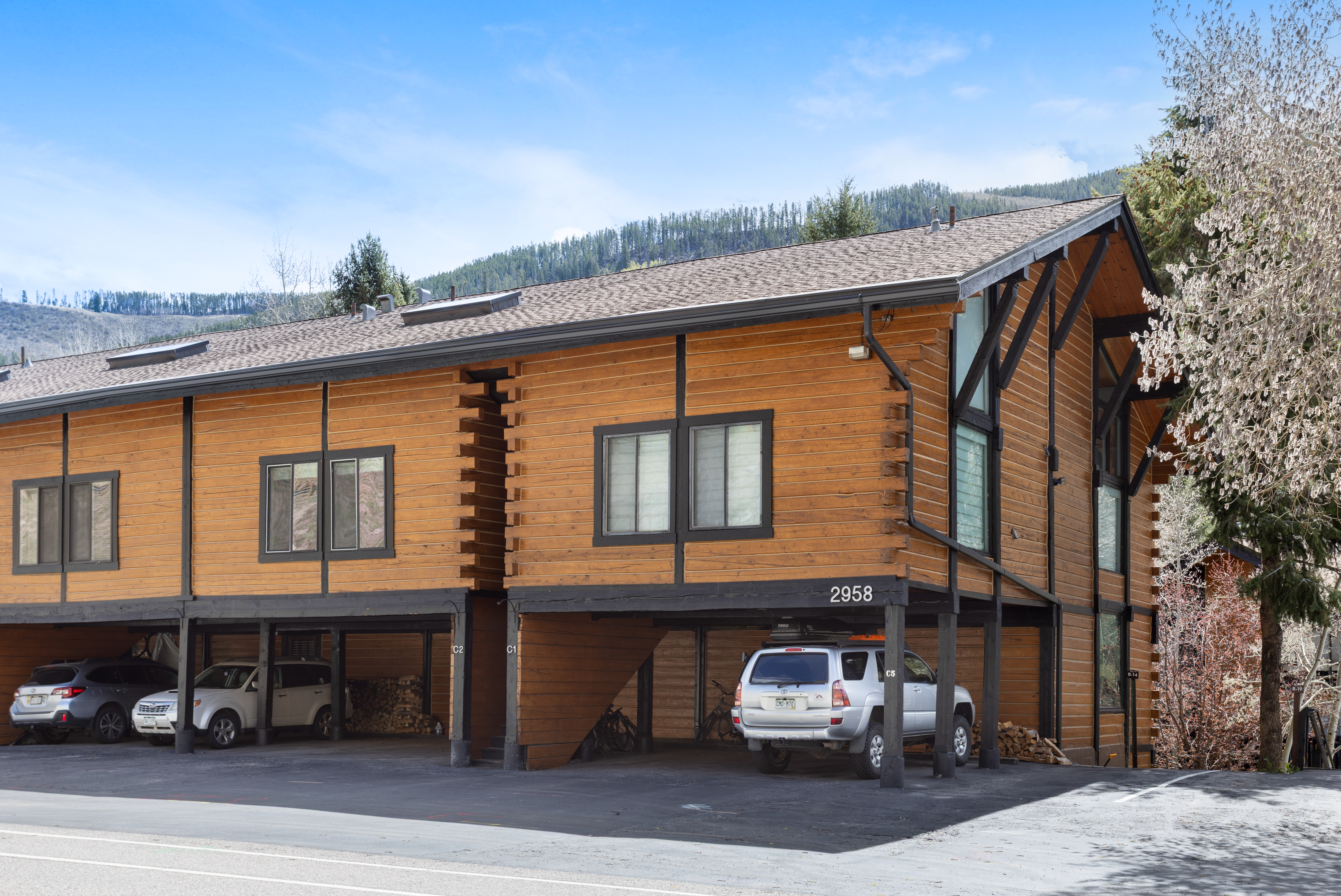  Beautifully Renovated Residence in the Interlochen Neighborhood - 物件實景