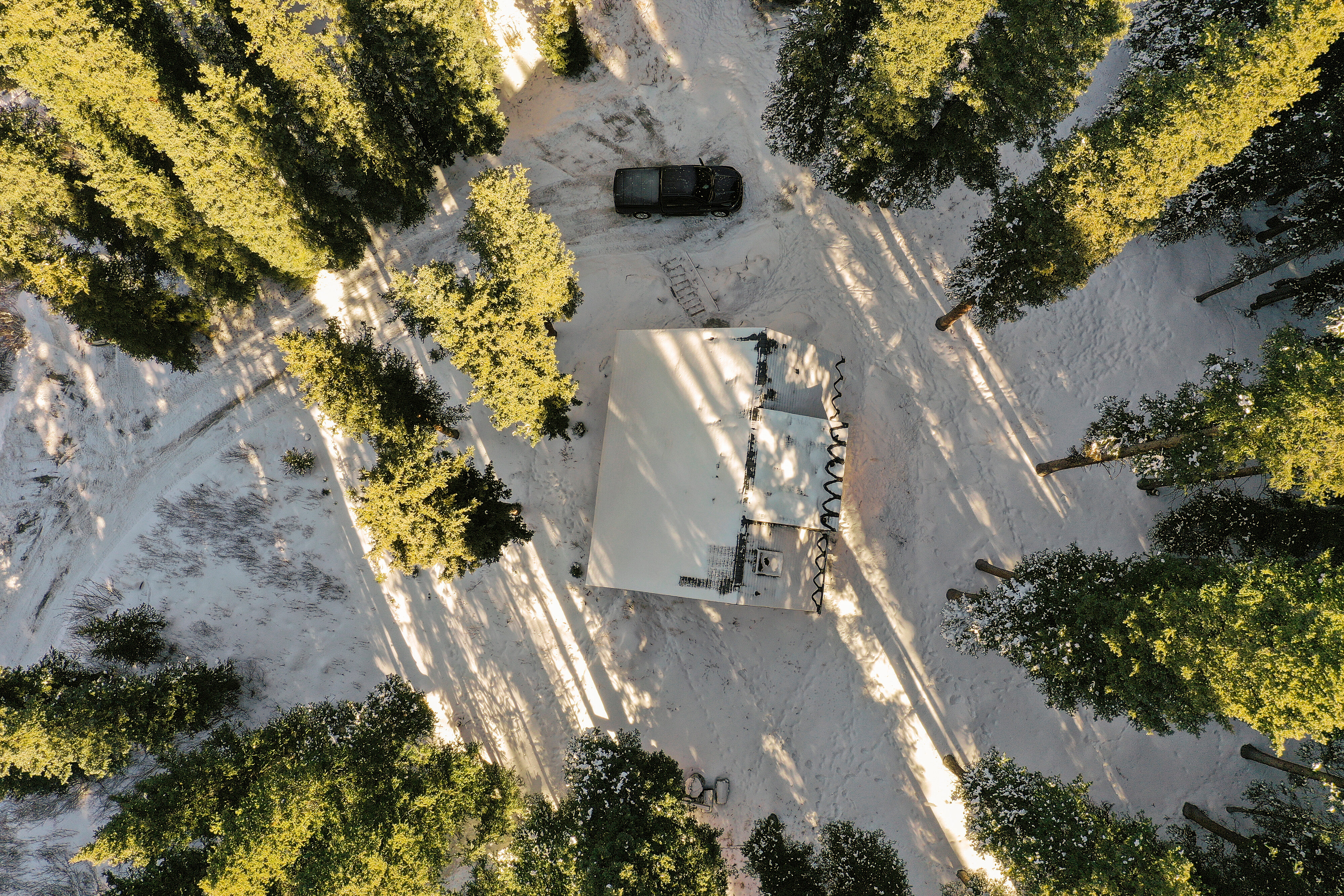  Cozy Cabin 1/2 Acre Backing to National Forest and Minutes from Main Street - 物件實景