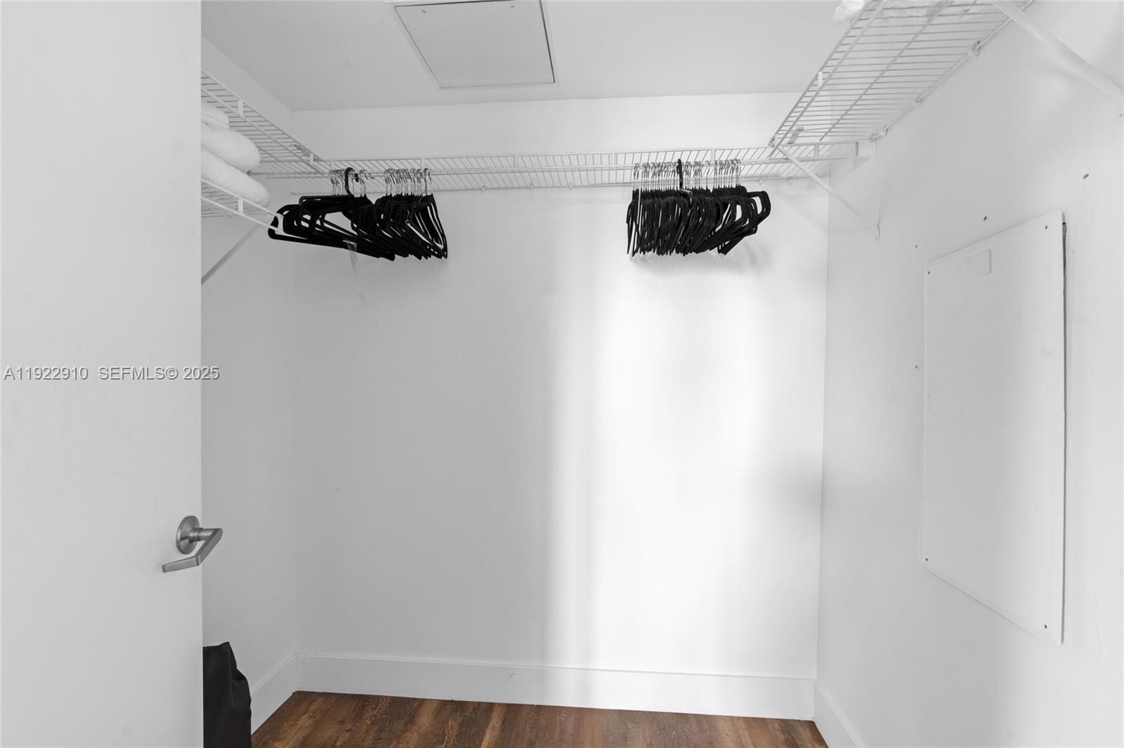 Miami, Florida, 33130, United States, 2 Bedrooms Bedrooms, ,2 BathroomsBathrooms,Residential,For Sale,2000565