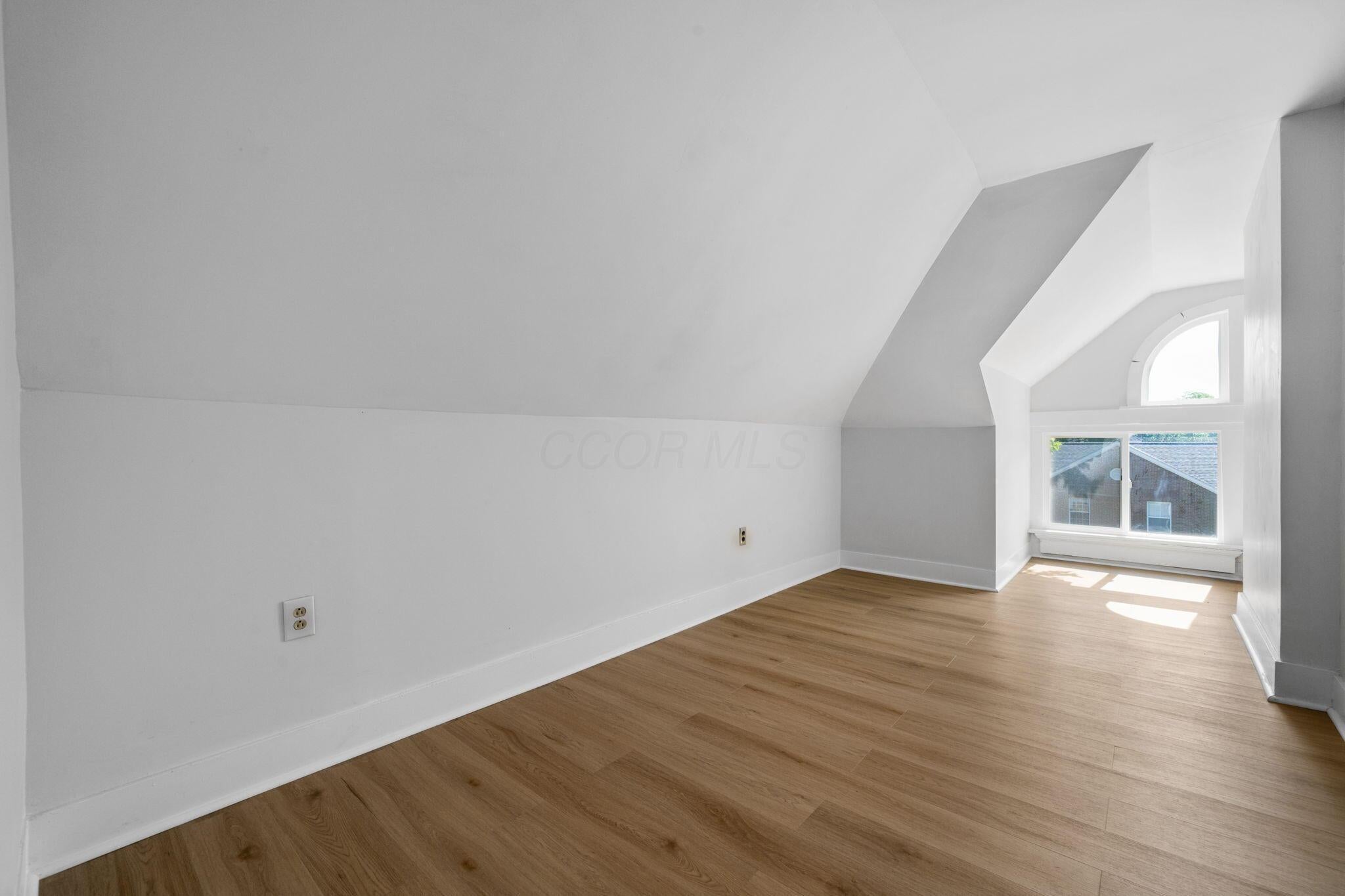 31-33 Linwood Avenue - 物件實景