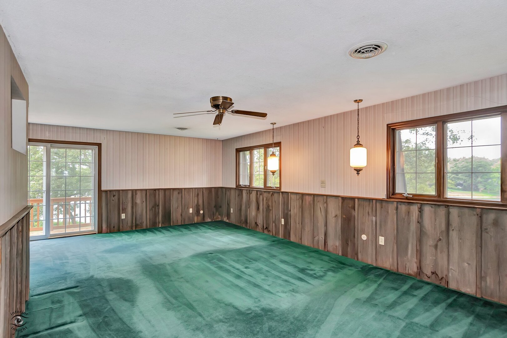 St. Anne, Illinois, 60964, United States, 4 Bedrooms Bedrooms, ,4 BathroomsBathrooms,Residential,For Sale,1901313