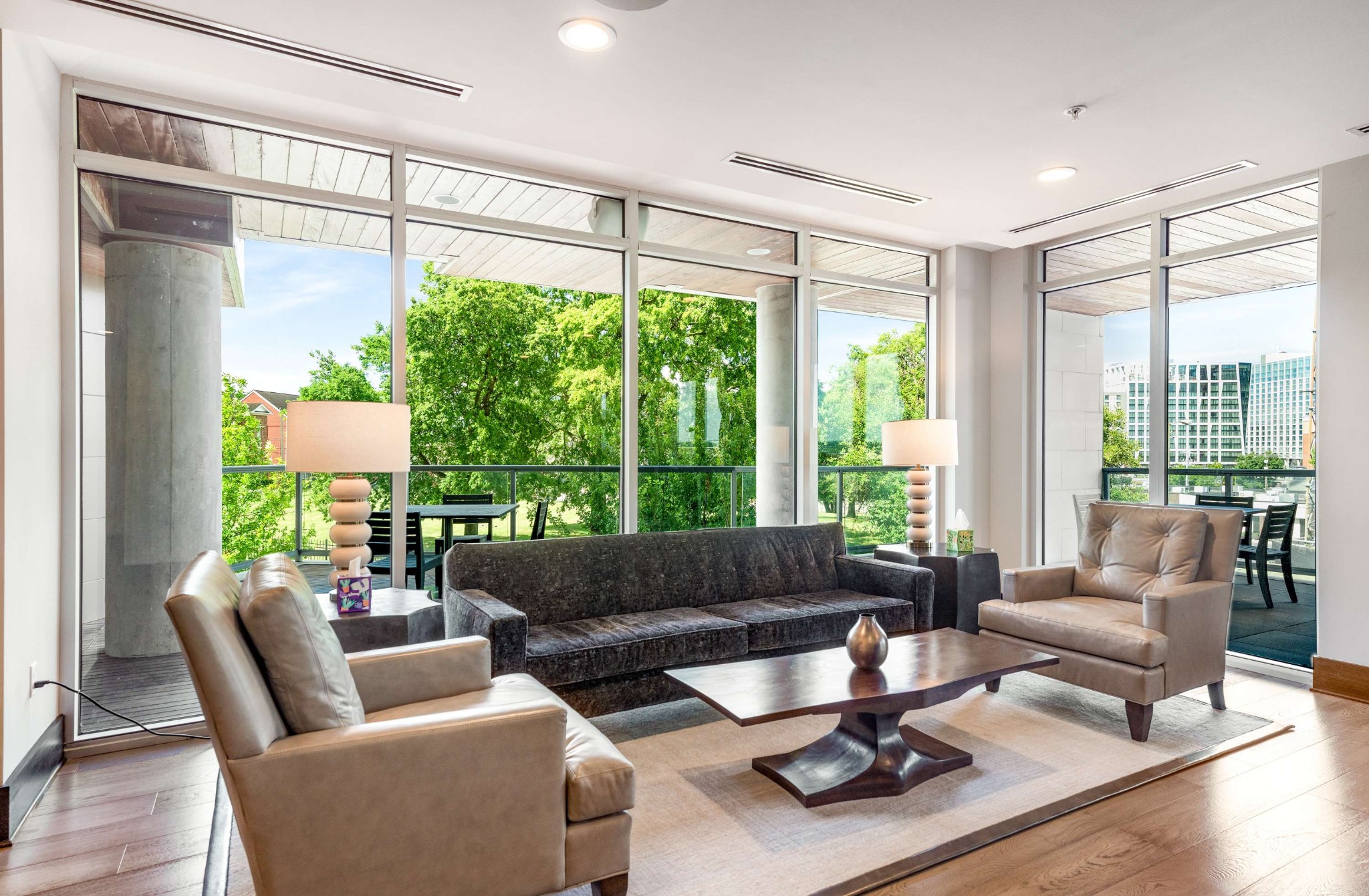  20 Rutledge St, Nashville, TN, 37210 - 物件實景