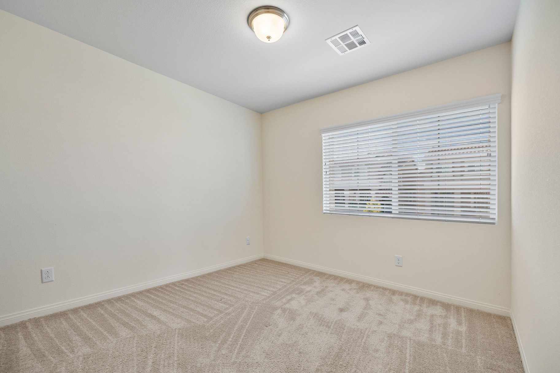  New to Market - 物件實景