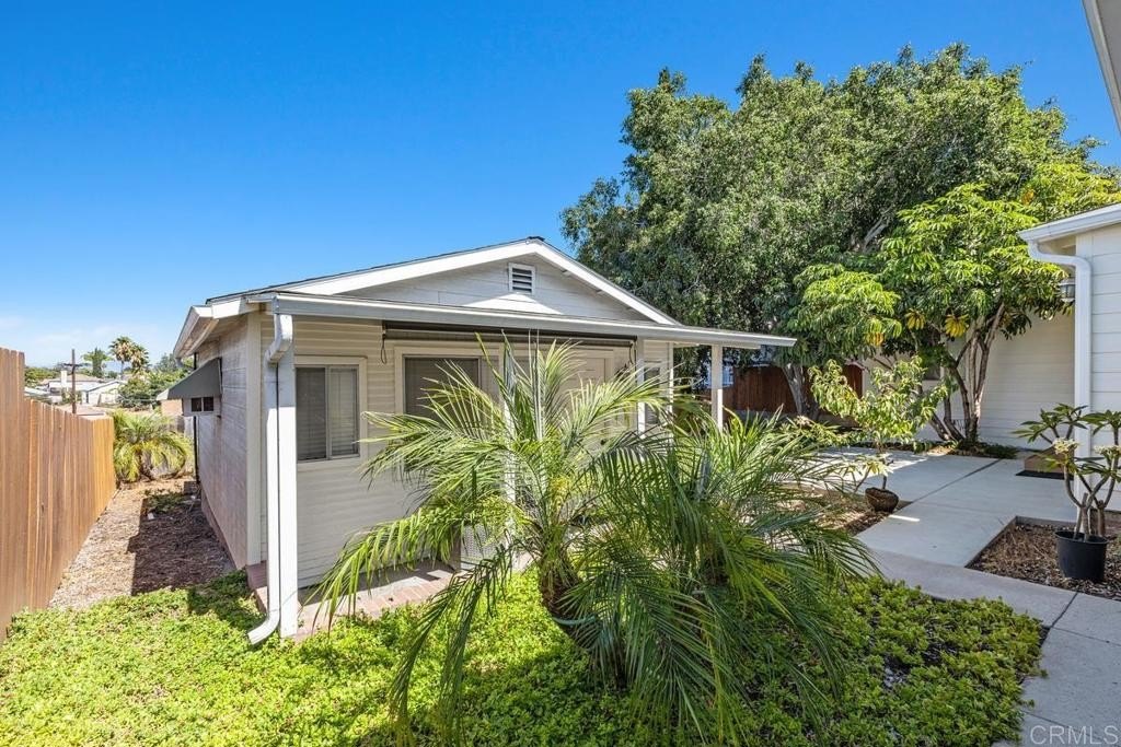 Lemon Grove, California, 91945, United States, 2 Bedrooms Bedrooms, ,2 BathroomsBathrooms,Residential,For Sale,1907575