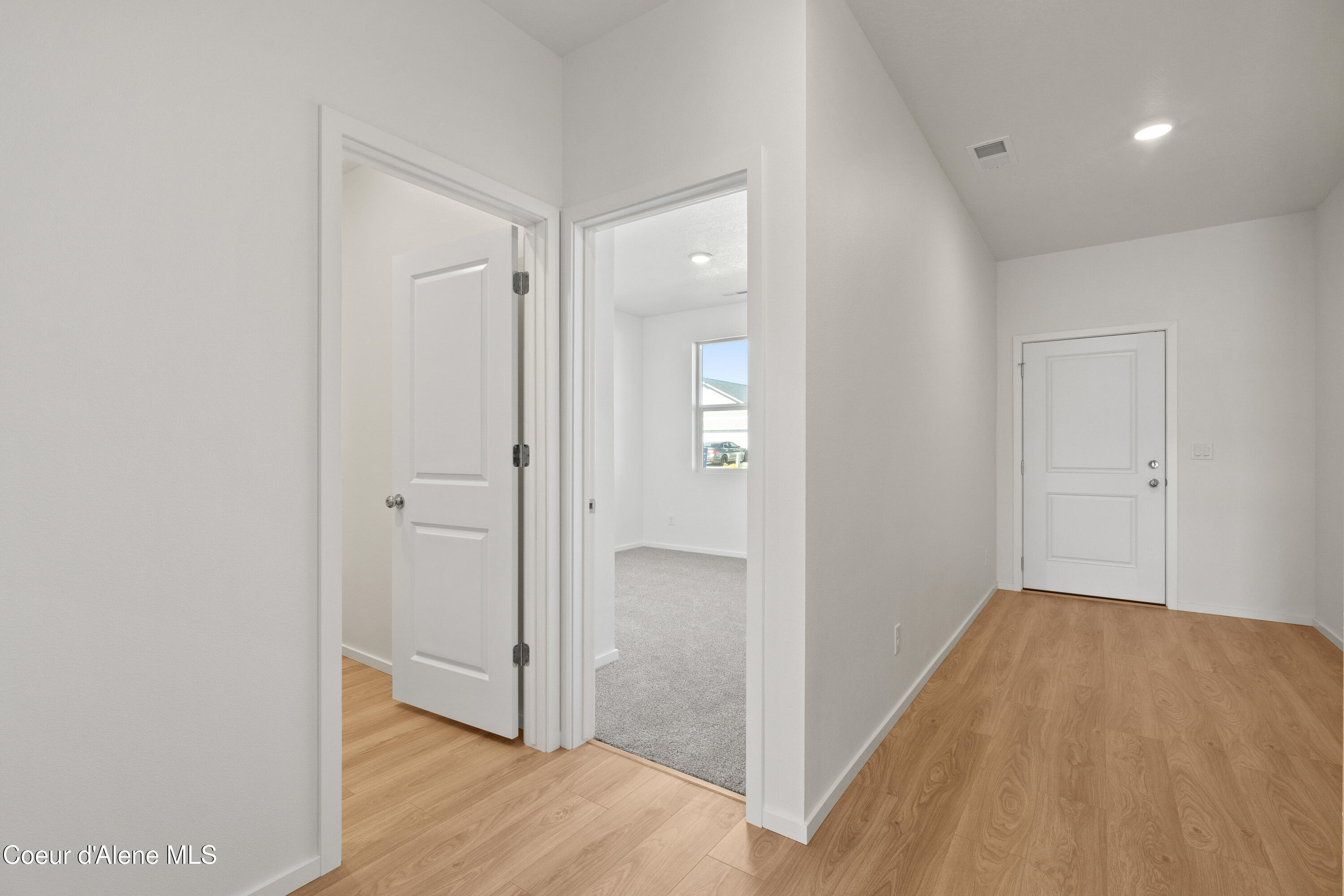 Post Falls, Idaho, 83854, United States, 3 Bedrooms Bedrooms, ,Residential,For Sale,1980562