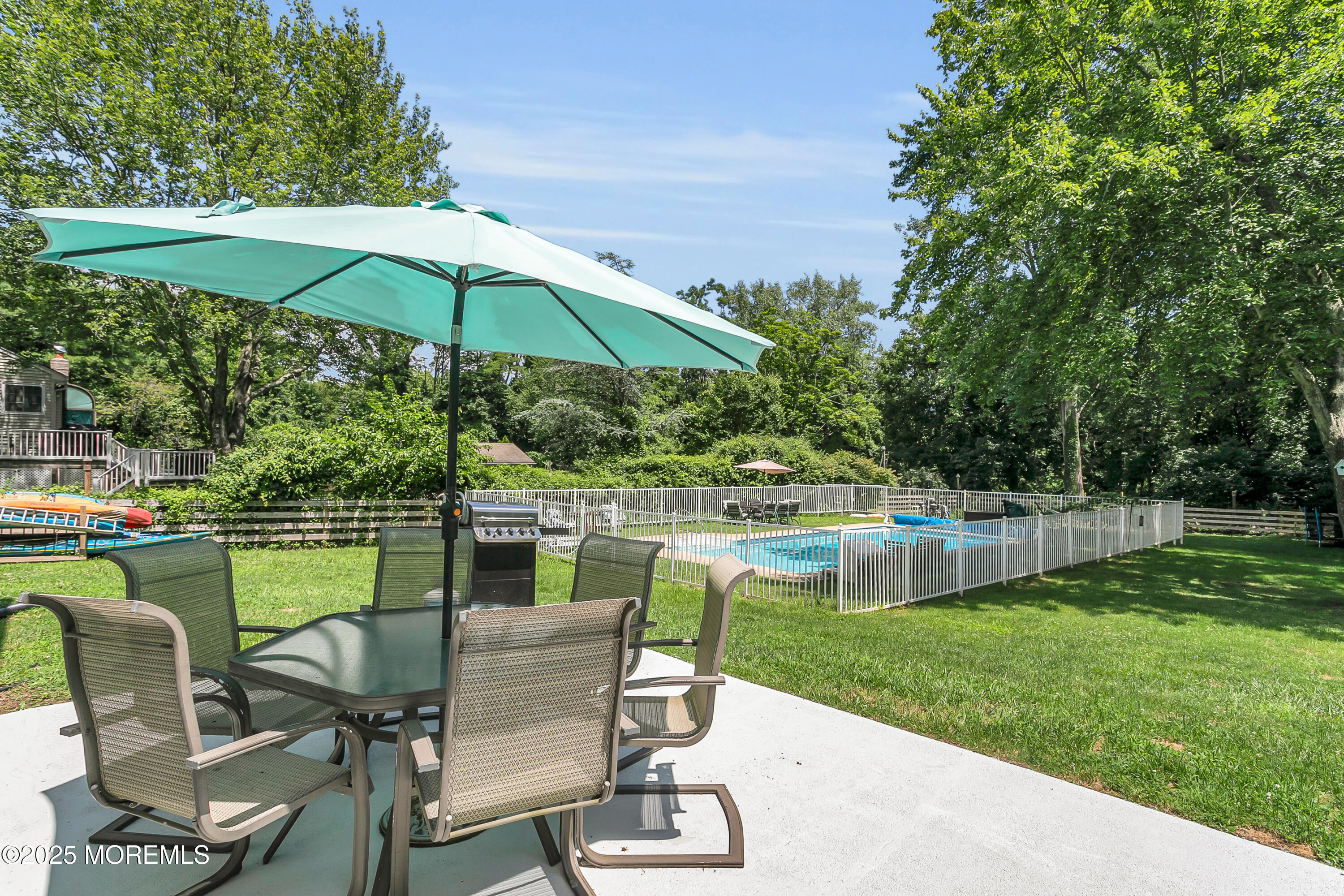 Atlantic Highlands, New Jersey, 07716, United States, 3 Bedrooms Bedrooms, ,2 BathroomsBathrooms,Residential,For Sale,1921380