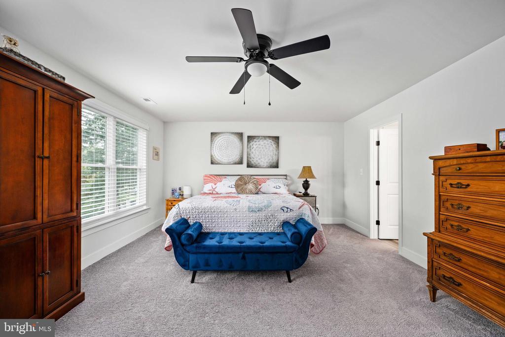 Colonial Beach, Virginia, 22443, United States, 4 Bedrooms Bedrooms, ,3 BathroomsBathrooms,Residential,For Sale,1917593