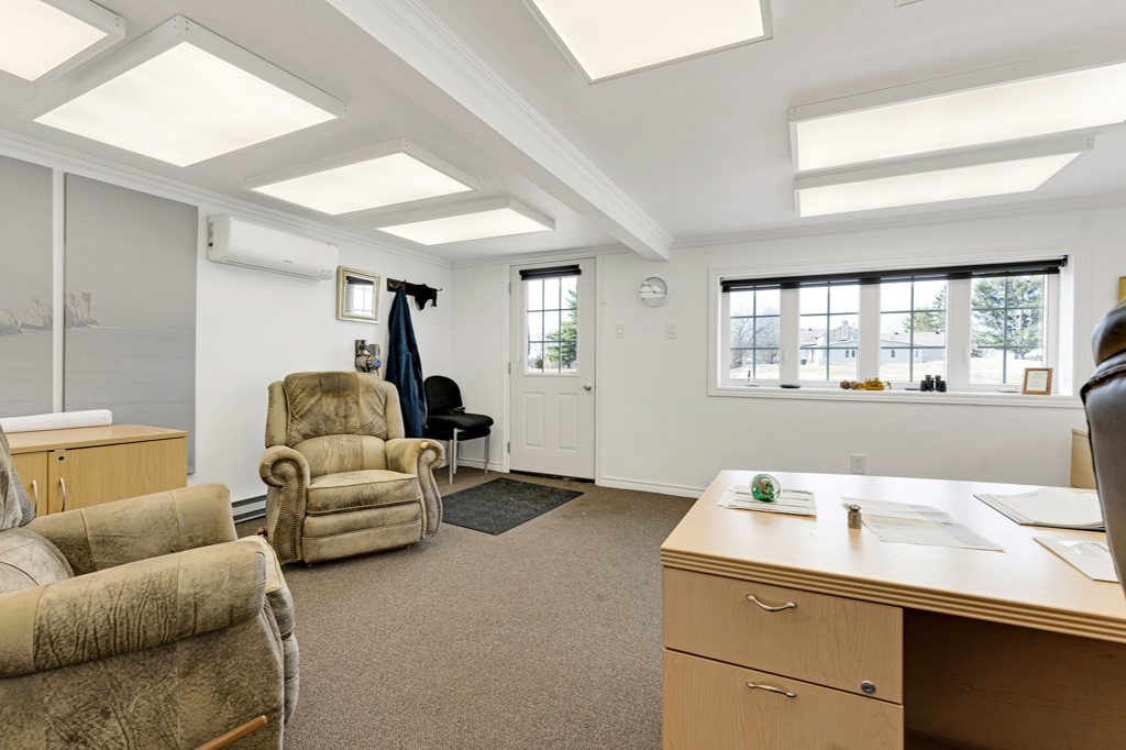 Drummond-North Elmsley, Ontario, K7H0G5, CA, 8 Bedrooms Bedrooms, ,7 BathroomsBathrooms,Residential,For Sale,1991661