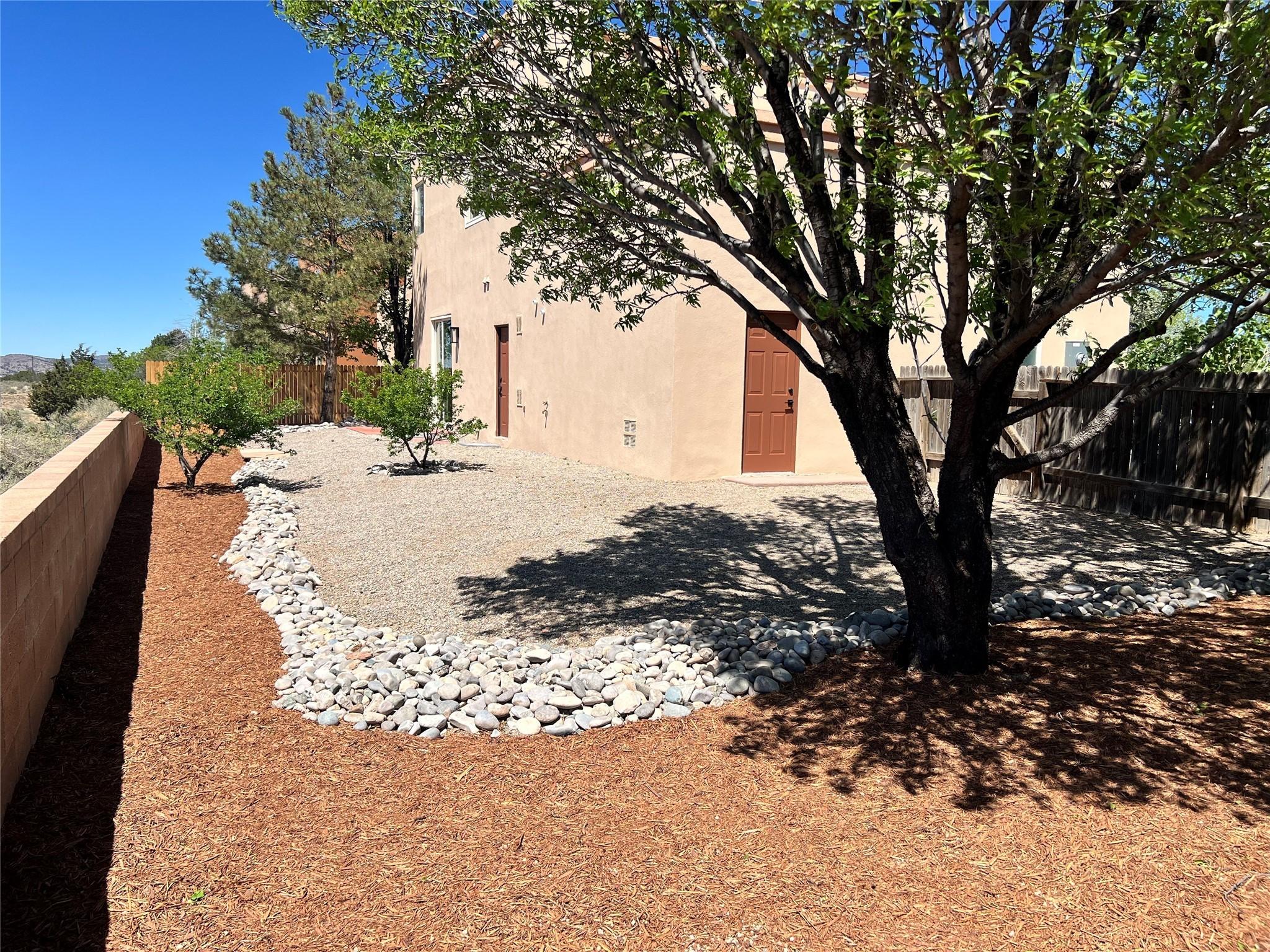Santa Fe, New Mexico, 87507, United States, 3 Bedrooms Bedrooms, ,3 BathroomsBathrooms,Residential,For Sale,1793952