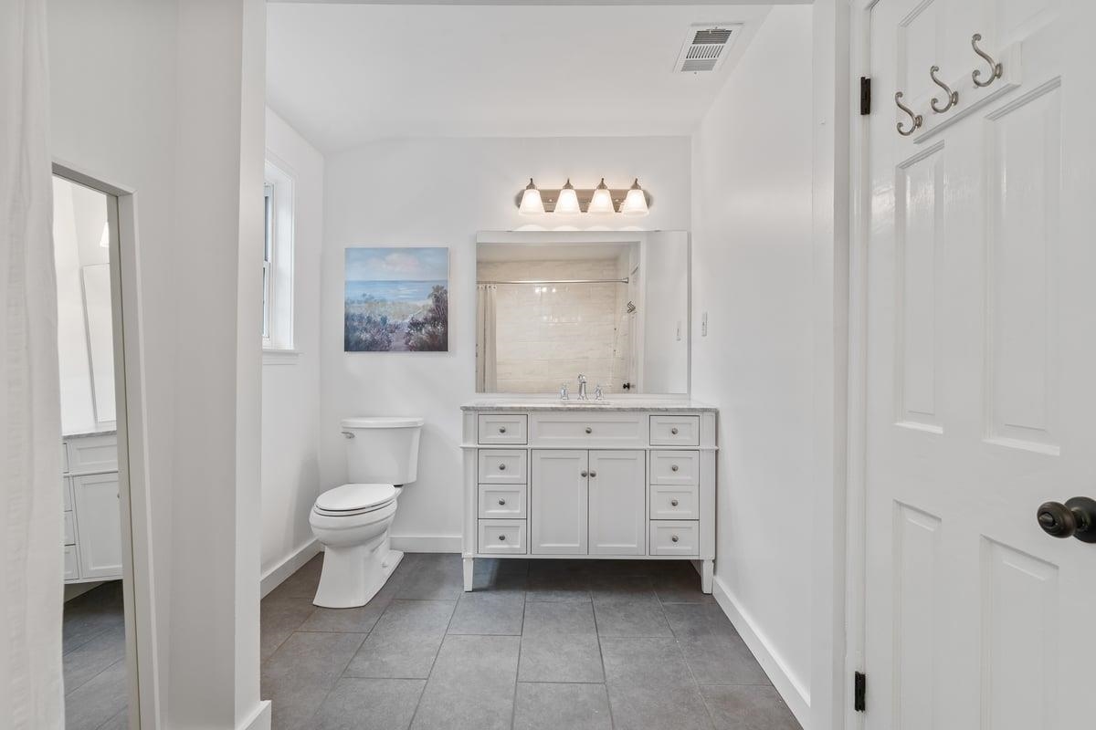 Collierville, Tennessee, 38017, United States, 3 Bedrooms Bedrooms, ,3 BathroomsBathrooms,Residential,For Sale,1989206