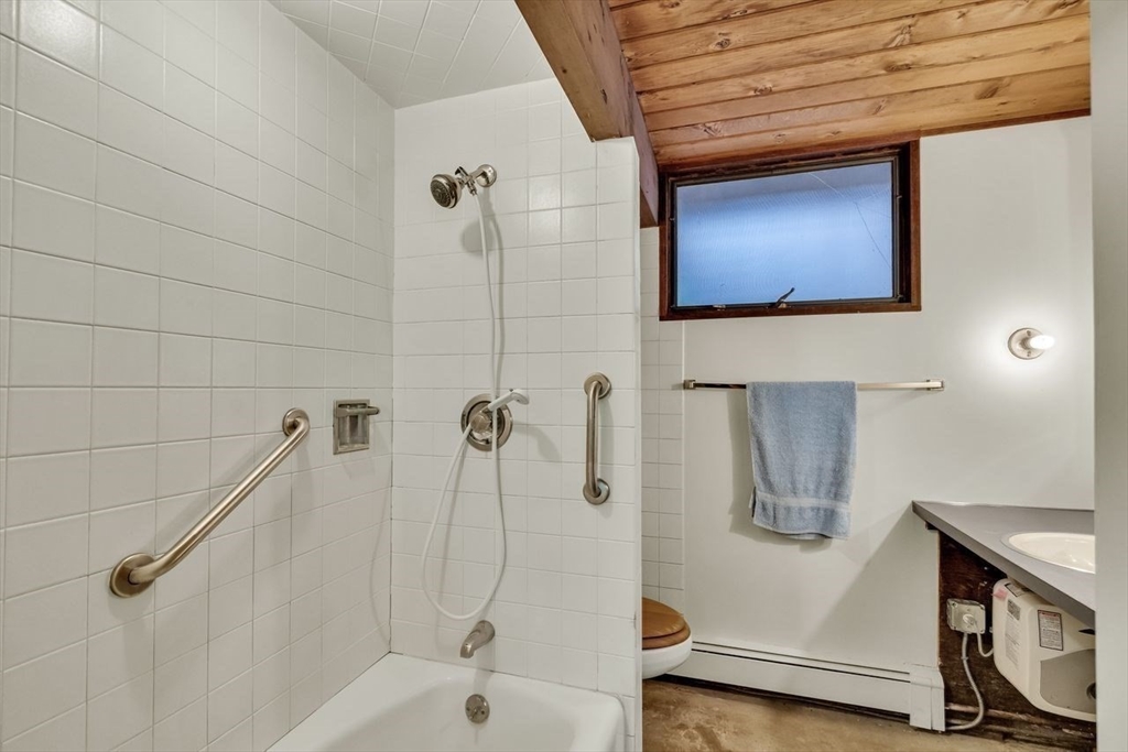 Bedford, Massachusetts, 01730, United States, 5 Bedrooms Bedrooms, ,3 BathroomsBathrooms,Residential,For Sale,1942170