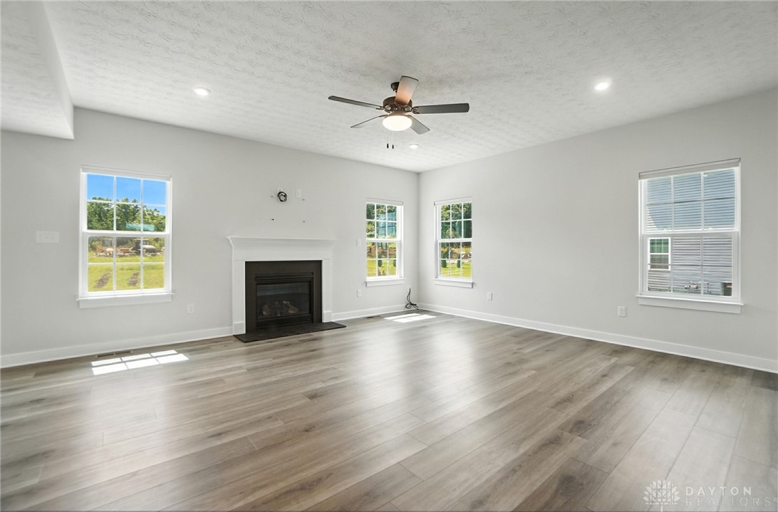 Xenia, Ohio, 45385, United States, 3 Bedrooms Bedrooms, ,4 BathroomsBathrooms,Residential,For Sale,1917092
