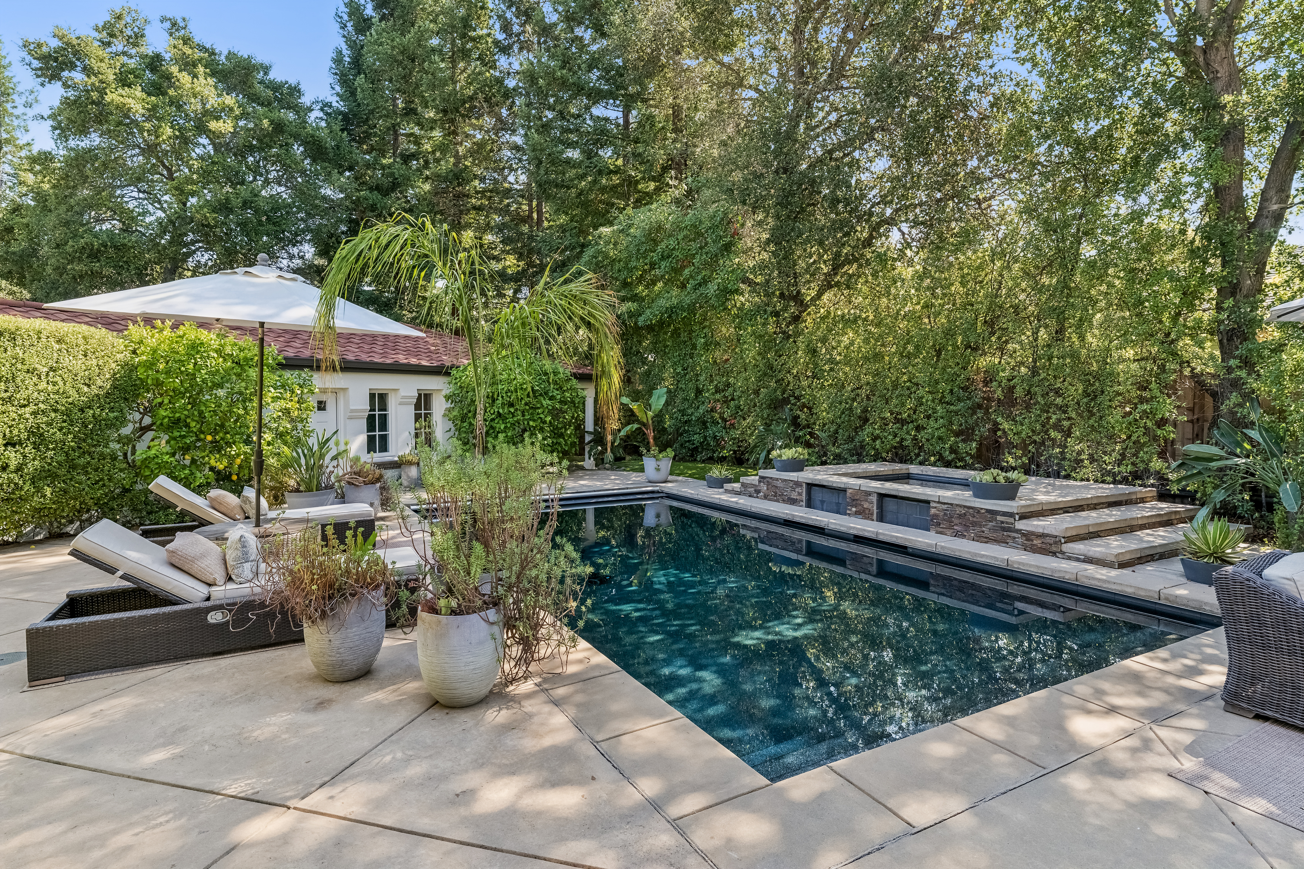  Expansive Mediterranean-Style Villa - 物件實景
